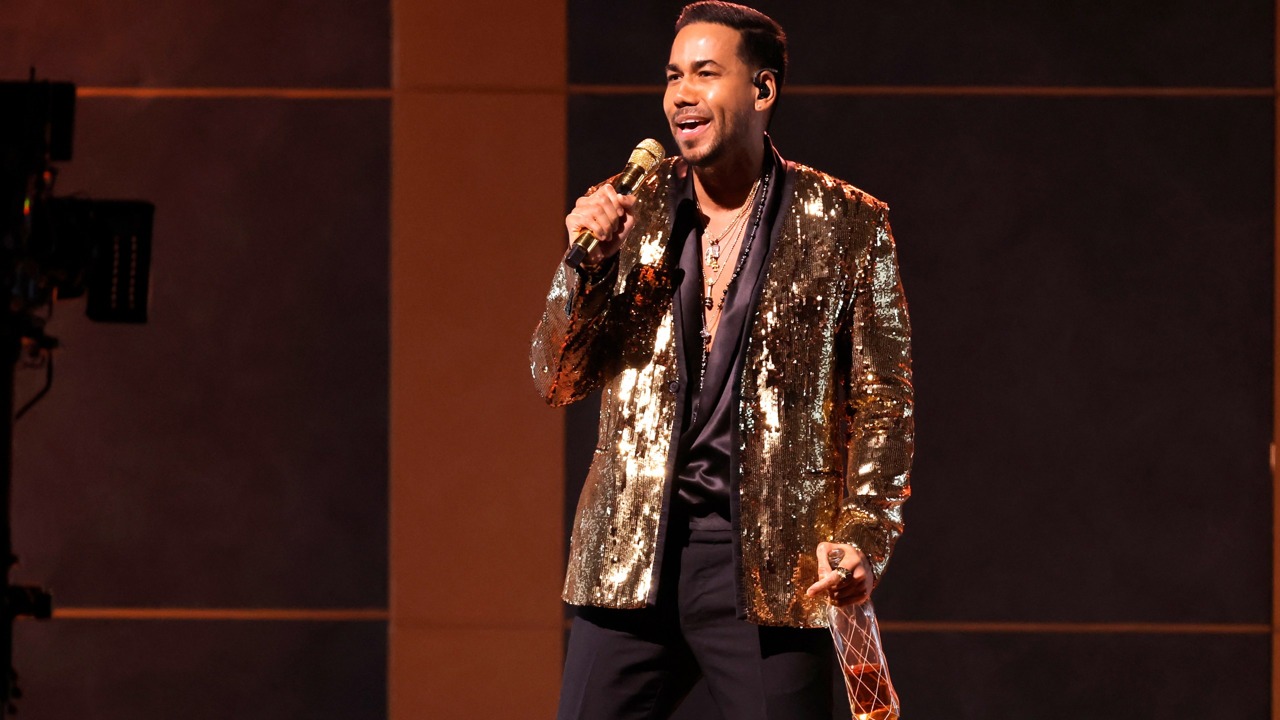 King of Bachata' Romeo Santos coming to Fresno. CBS47 and KSEE24. News from YourCentralValley.com, Fresno CA