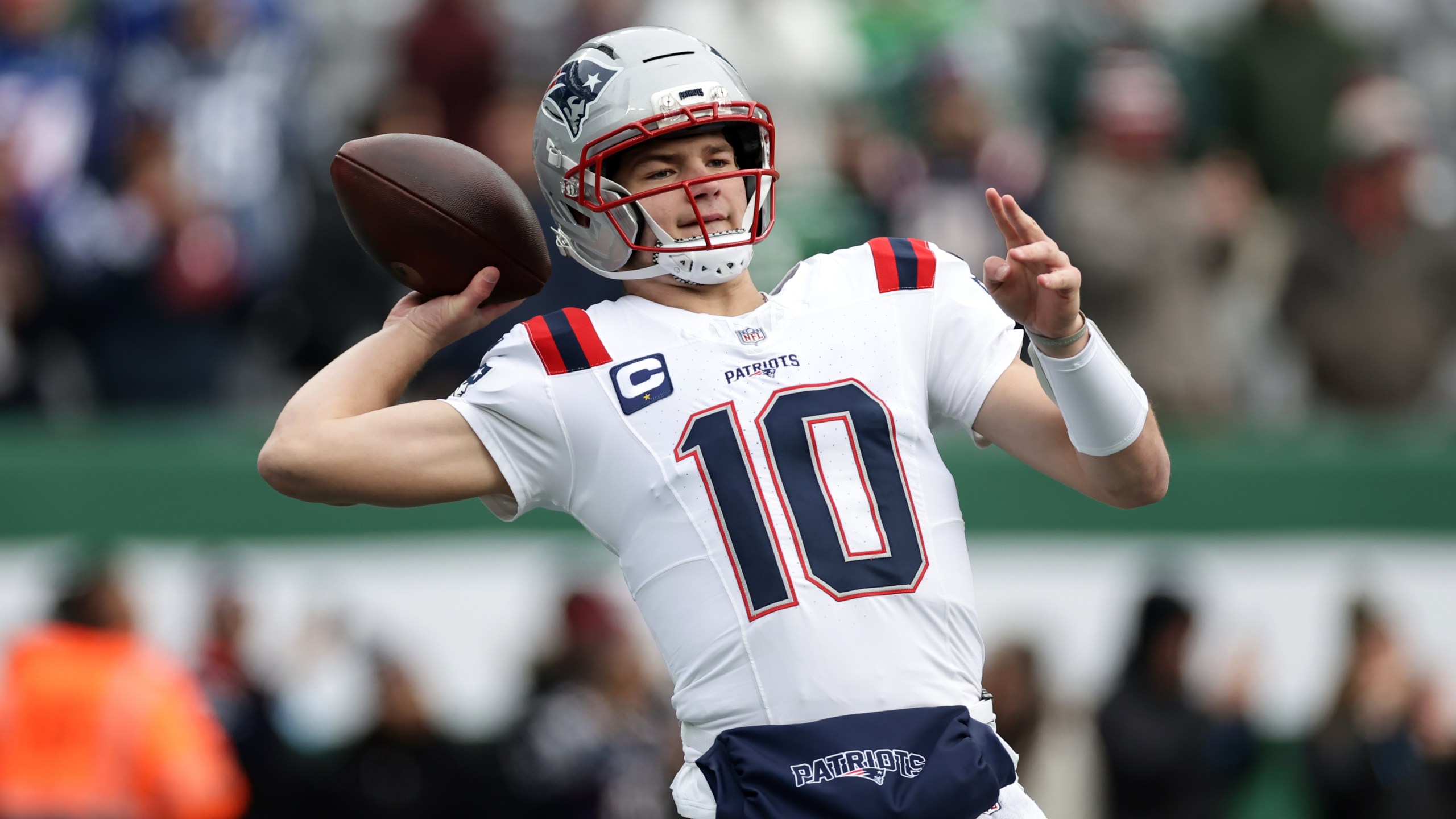 Patriots' Drake Maye makes another strong case for MVP with a dominant performance in win over Jets