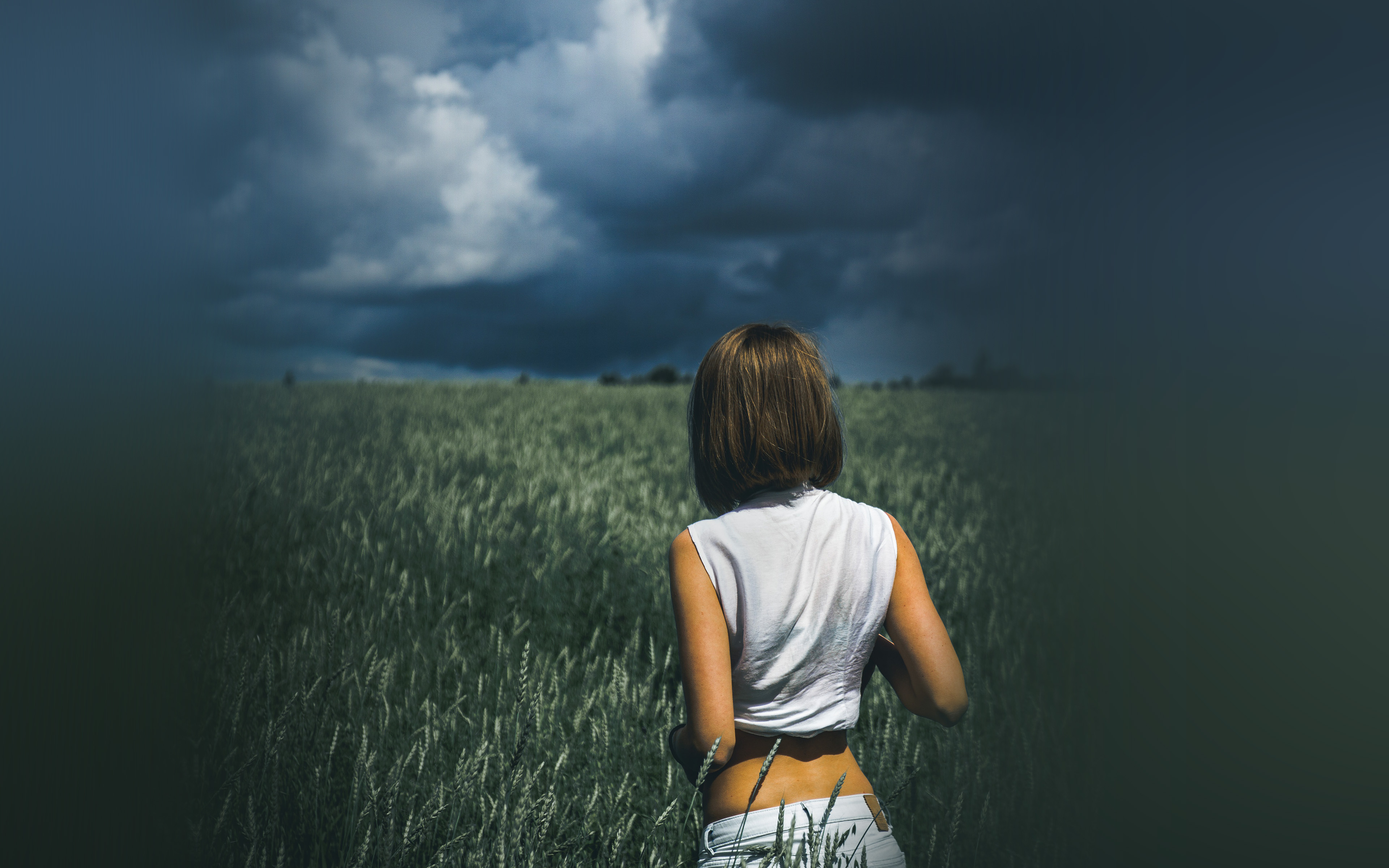 I Love Papers. girl green field nature