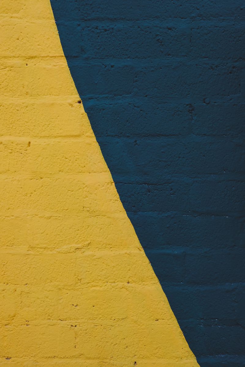 Download Wallpaper 800x1200 Wall, Paint, Texture, Blue, Yellow Iphone 4s 4 For Parallax HD Background