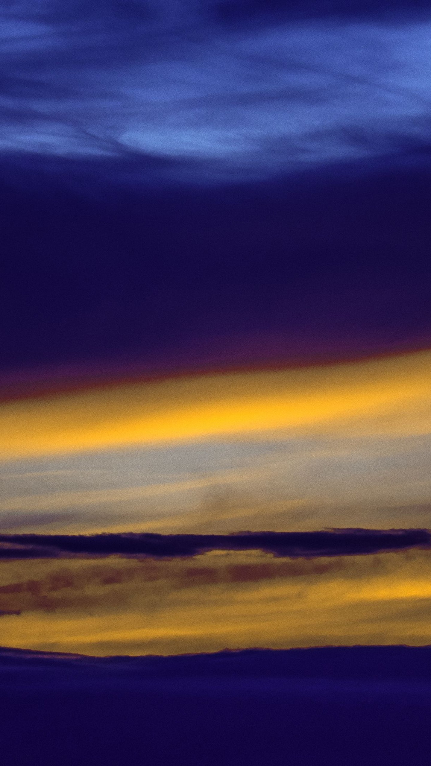 Blue Yellow Sky Clouds During Sunset 4K HD Nature Wallpaper