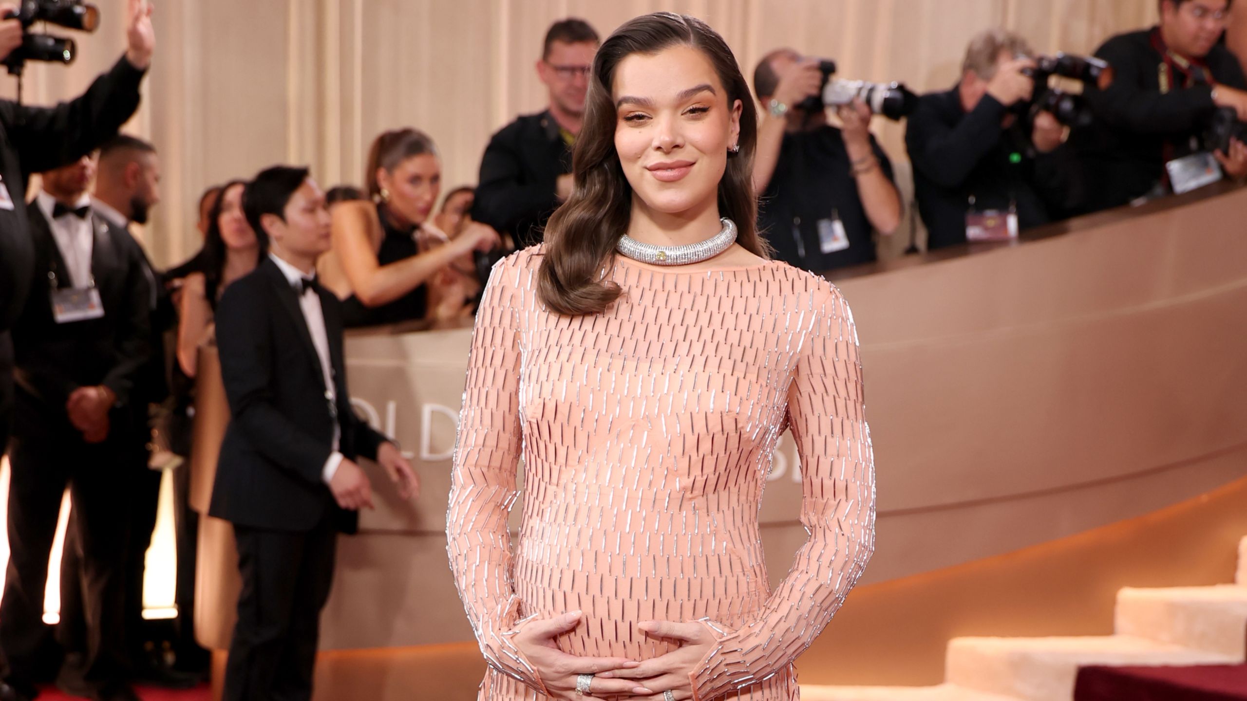 Hailee Steinfeld Wears an Embellished Pink Prada Dress on the 2026 Golden Globes Red Carpet