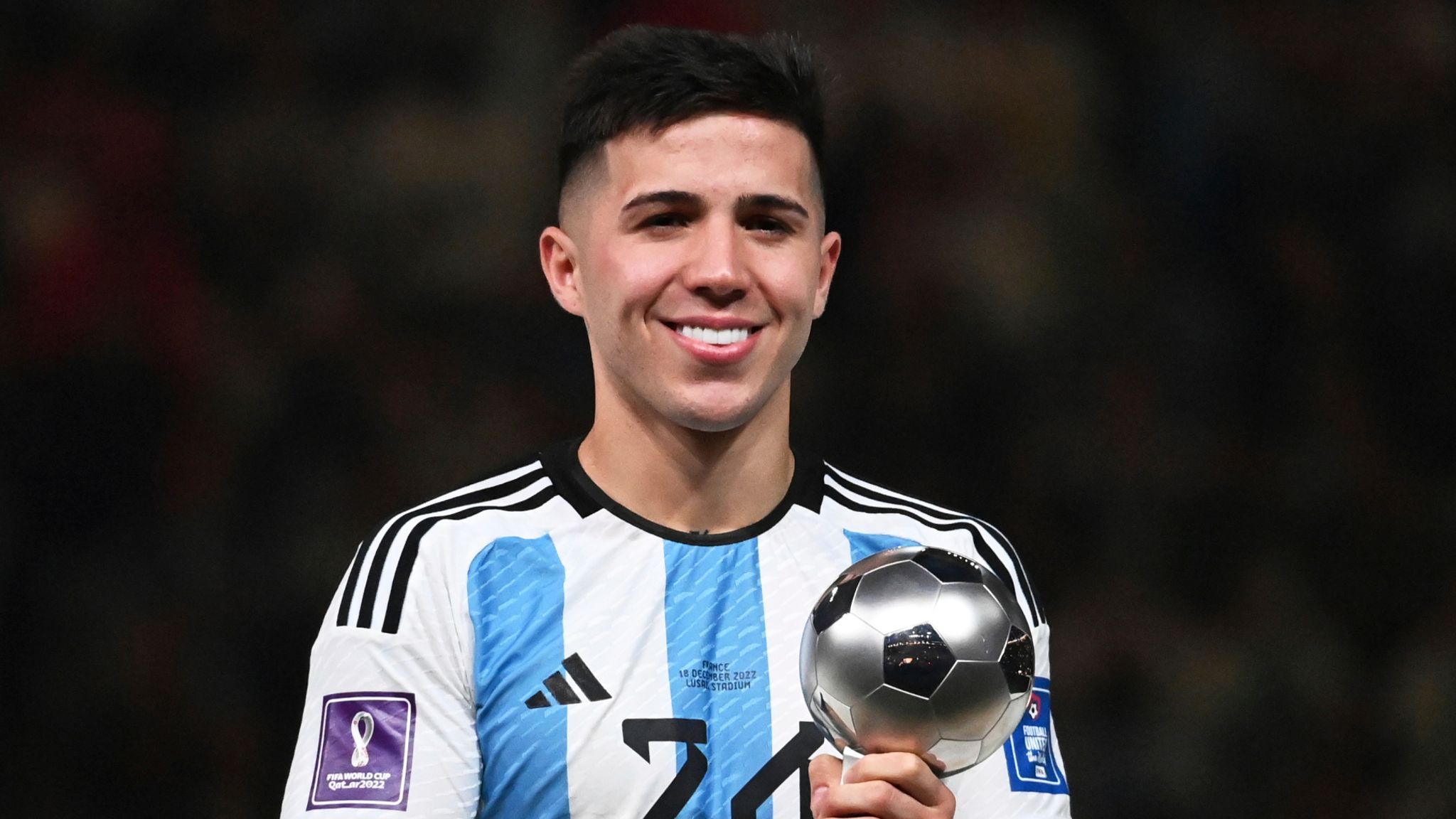 Enzo Fernandez: Chelsea Make Premier League Record £105.6m Bid For Benfica Midfielder Ahead Of January Deadline. Transfer Centre News