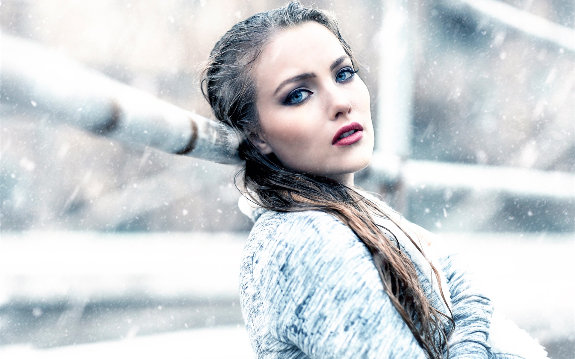 Wallpaper Girl in winter, snow, cold 1920x1200 Picture, Image