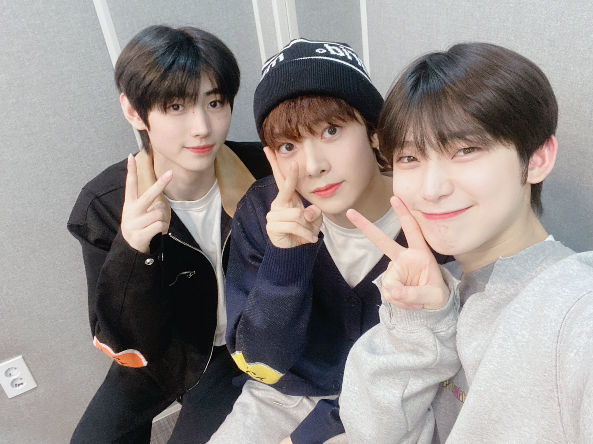 Twitter: Sunghoon, Heeseung & Sunoo