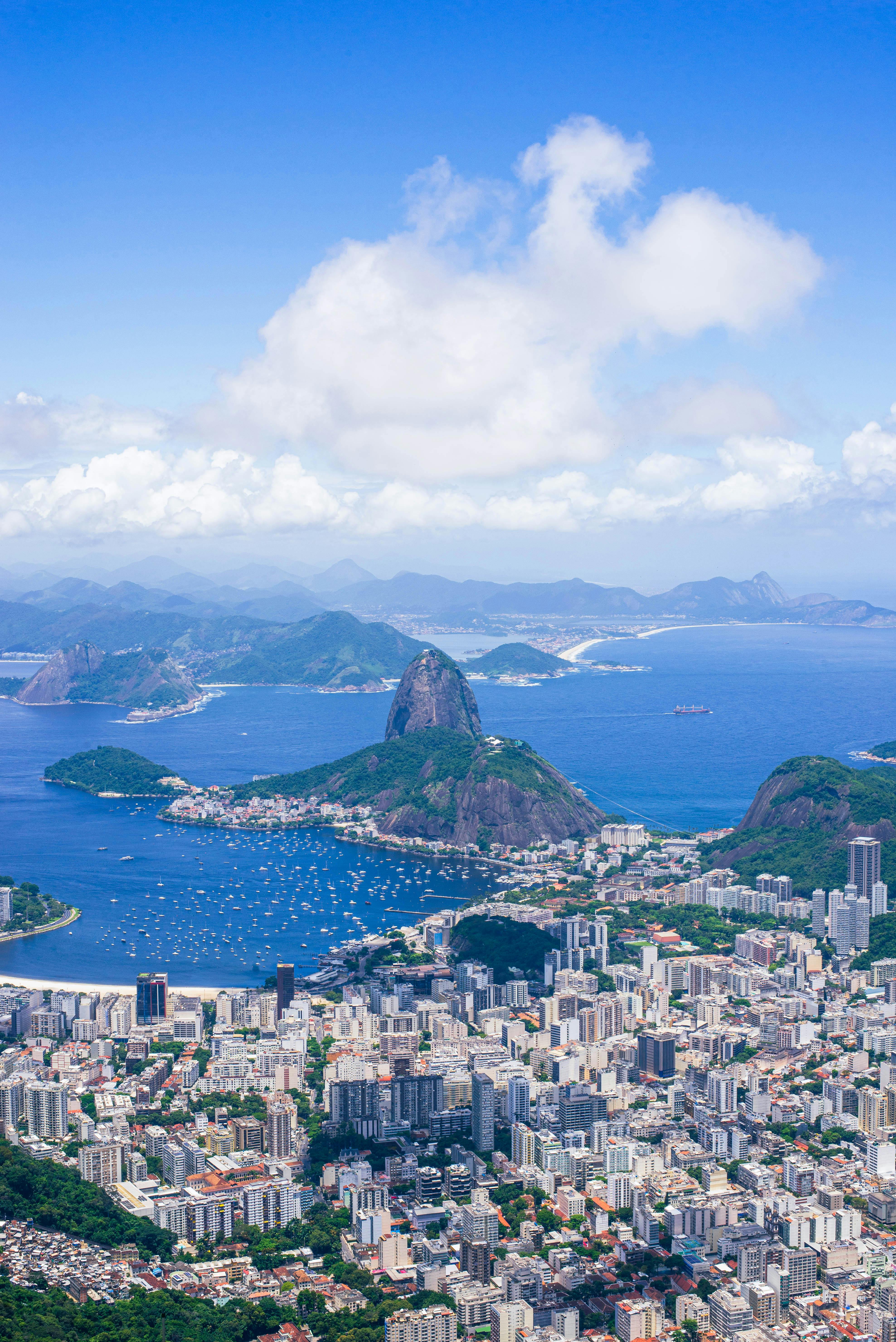 Niteroi City Park in Brazil · Free