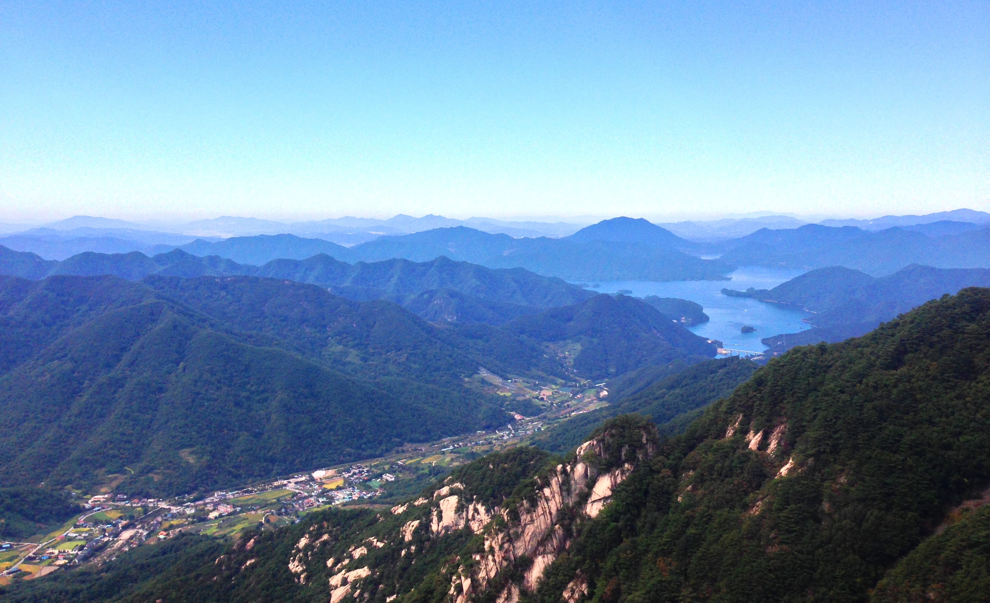 Woraksan National Park (월악산). KLIMBING KOREAN MOUNTAINS