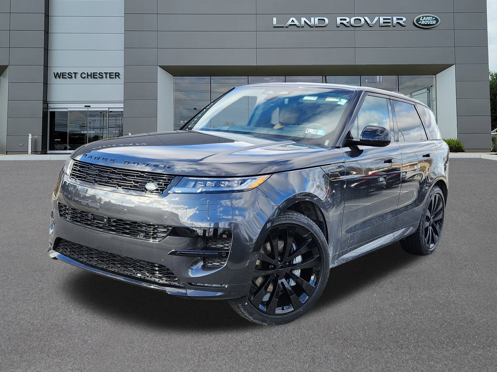New 2026 LAND ROVER Range Rover Sport Dynamic SE SUV in West Chester #L26080. Land Rover West Chester
