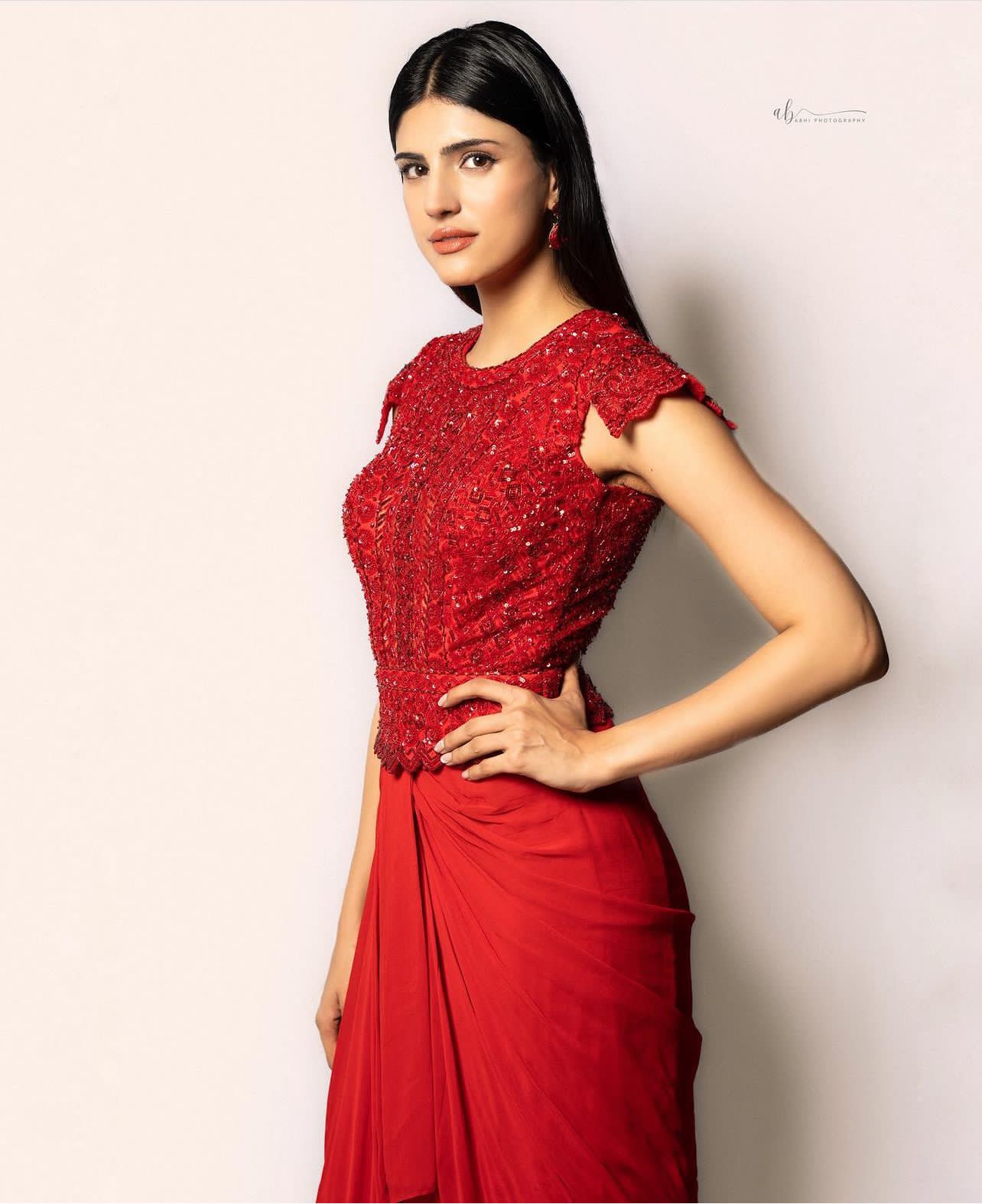 Medha Rana's journey so far is an inspiration for aspiring models and actors alike Movie Updates, Film News, Movie Reviews, Press Notes, Film Ratings, Celebrity Interviews