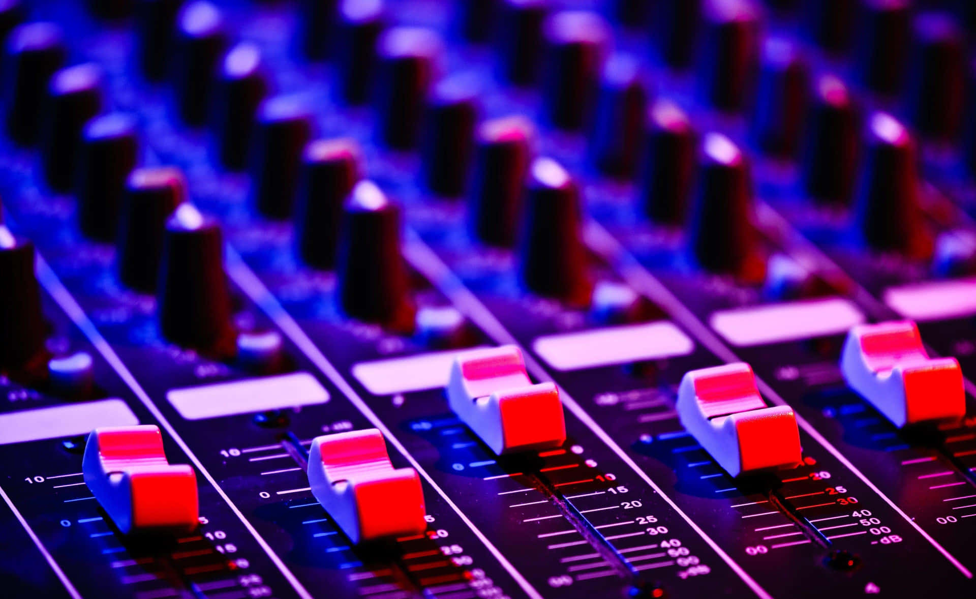 Download Audio Mixer Console Controls Wallpaper