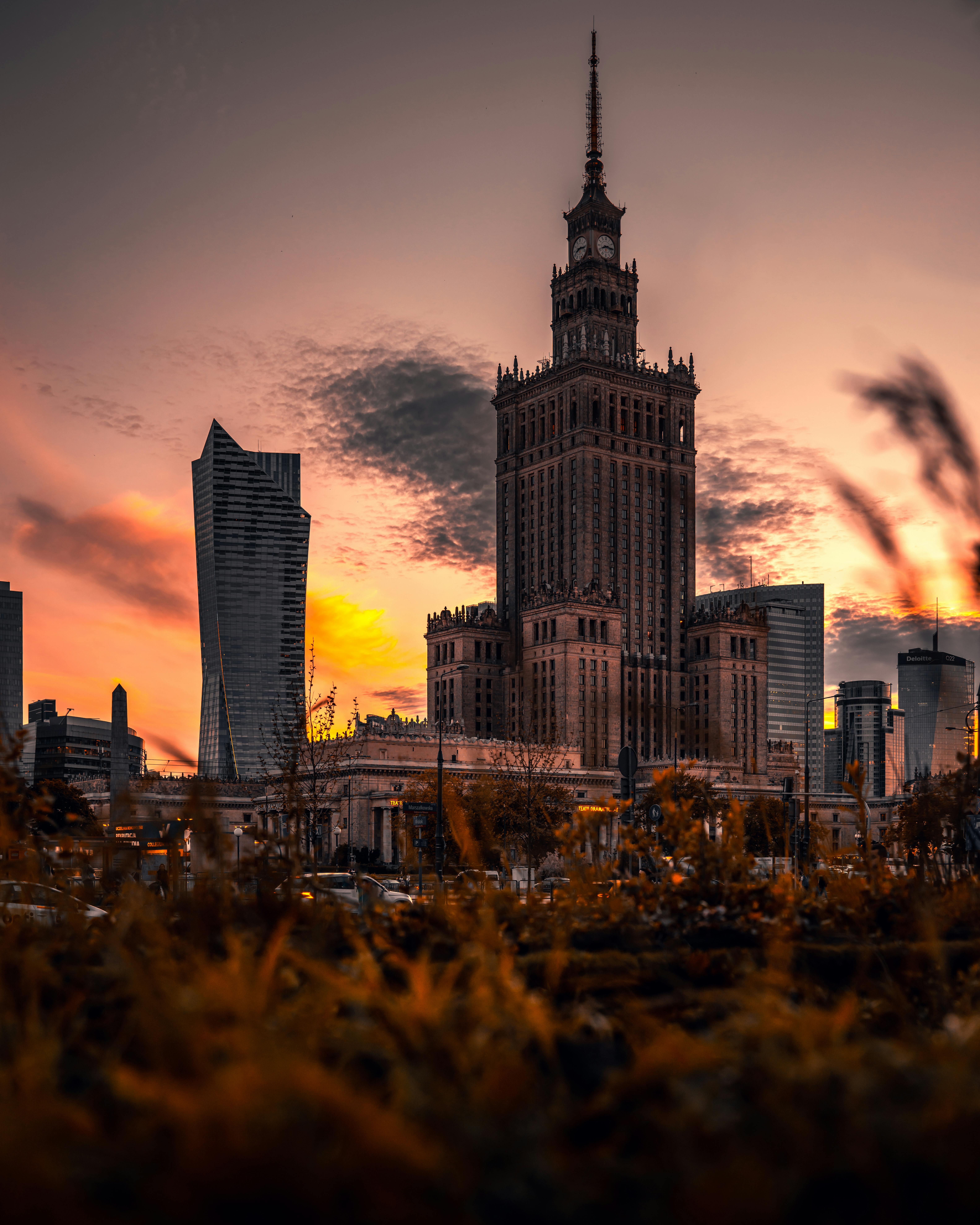 Cityscape of Warsaw at Sunset · Free
