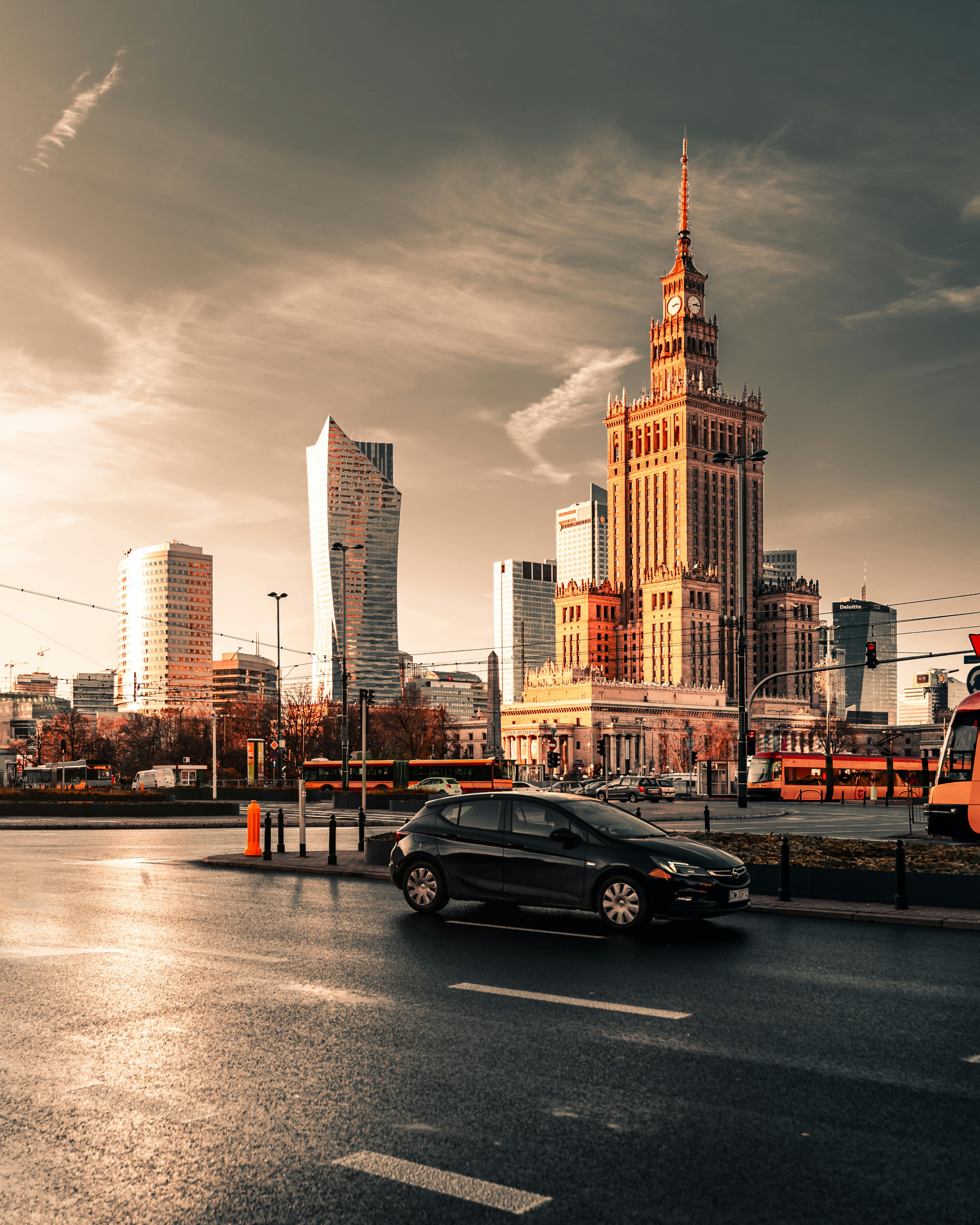 Cityscape of Warsaw at Sunset · Free