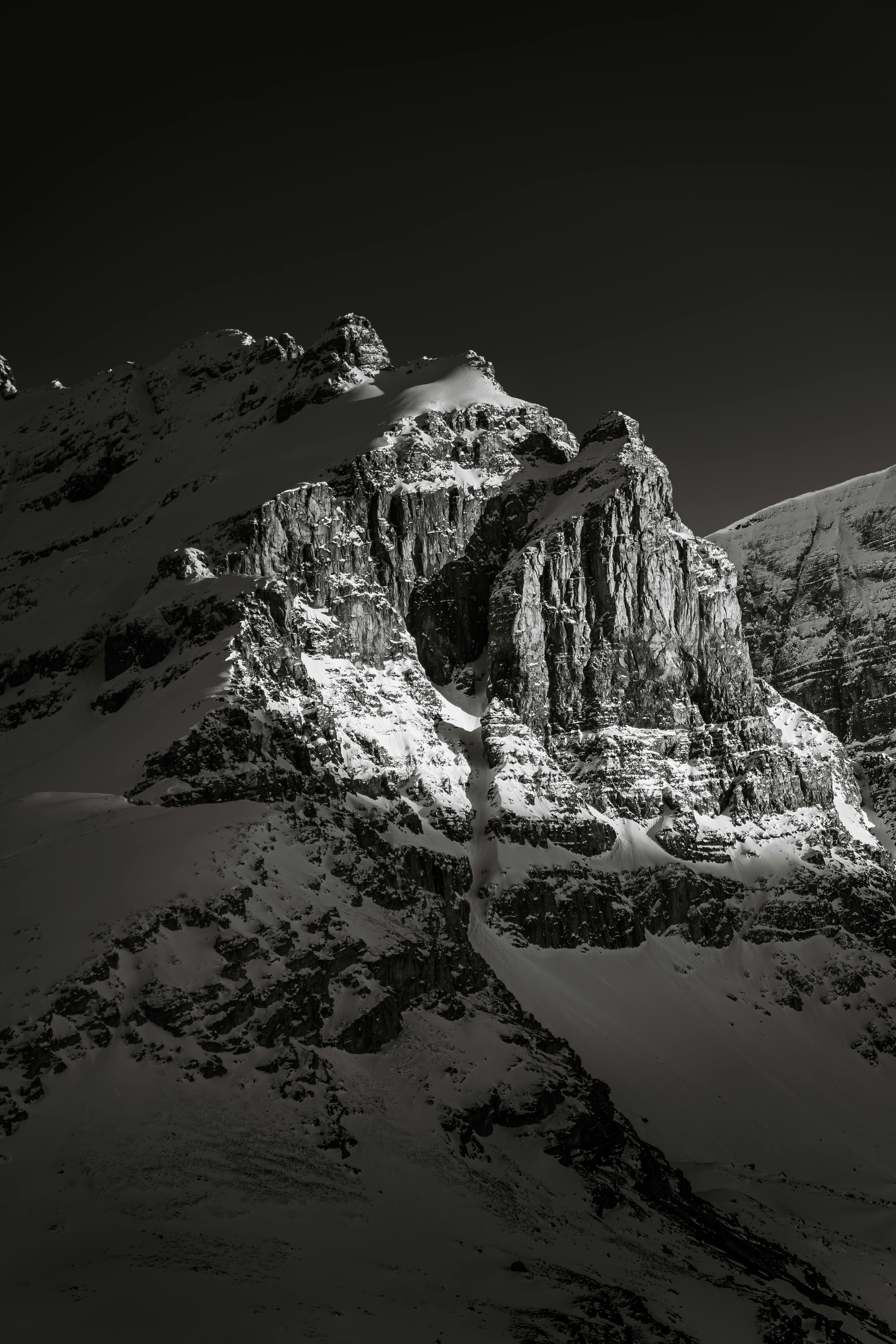 Dramatic Black and White Mountain Landscape · Free