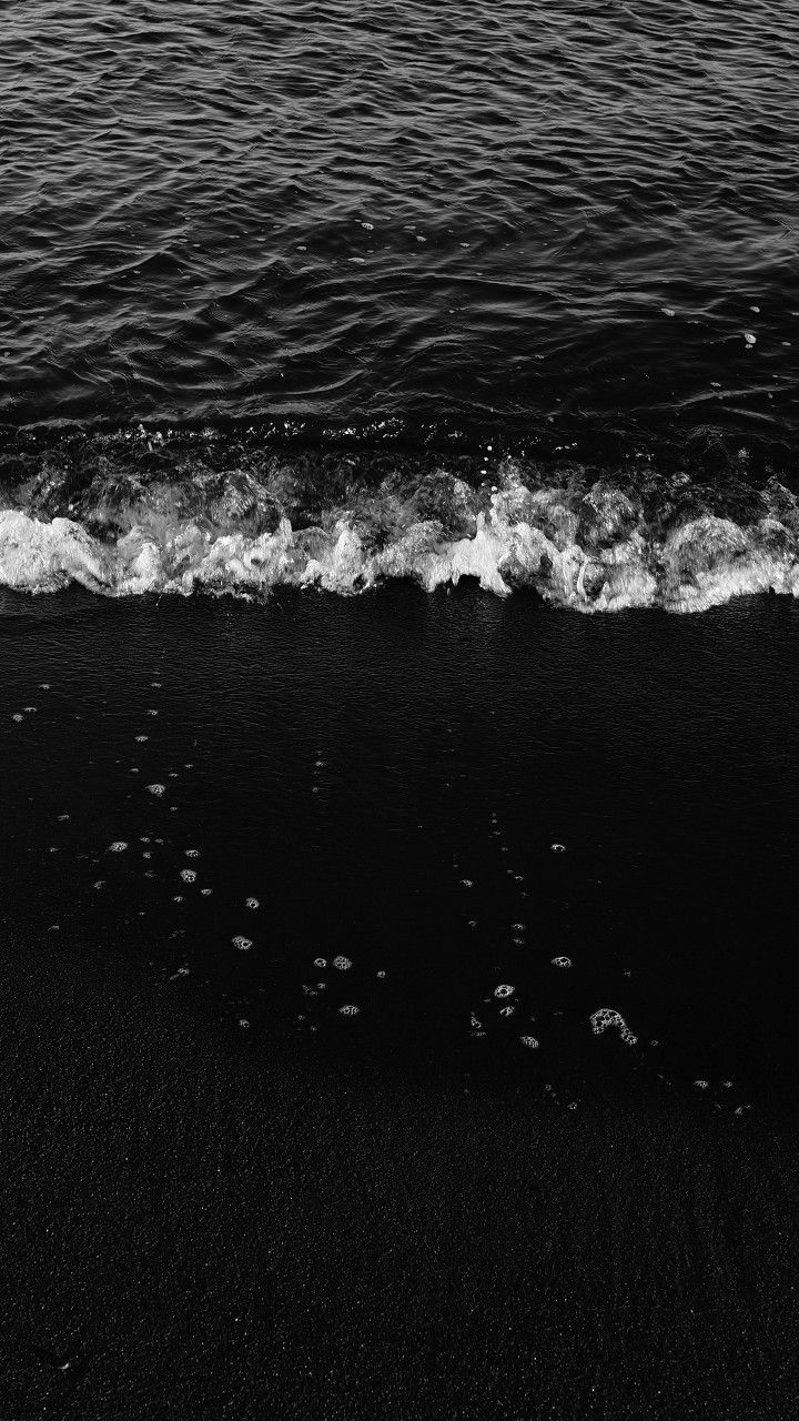 Black Aesthetic Wallpaper: Waves of the Black Sea