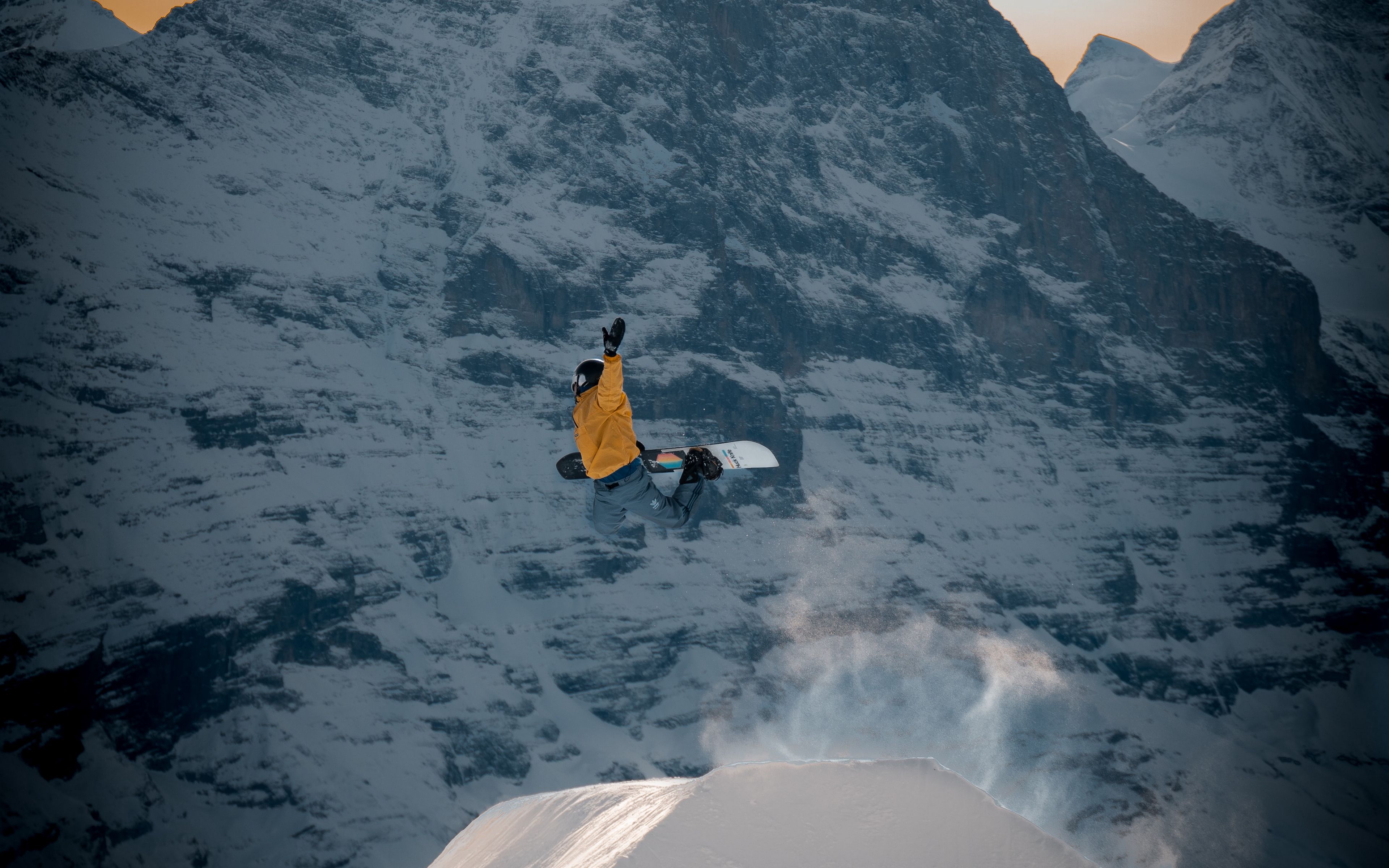 Download wallpaper 3840x2400 snowboarder, snowboard, jump, trick, extreme, sport 4k ultra HD 16:10 HD background