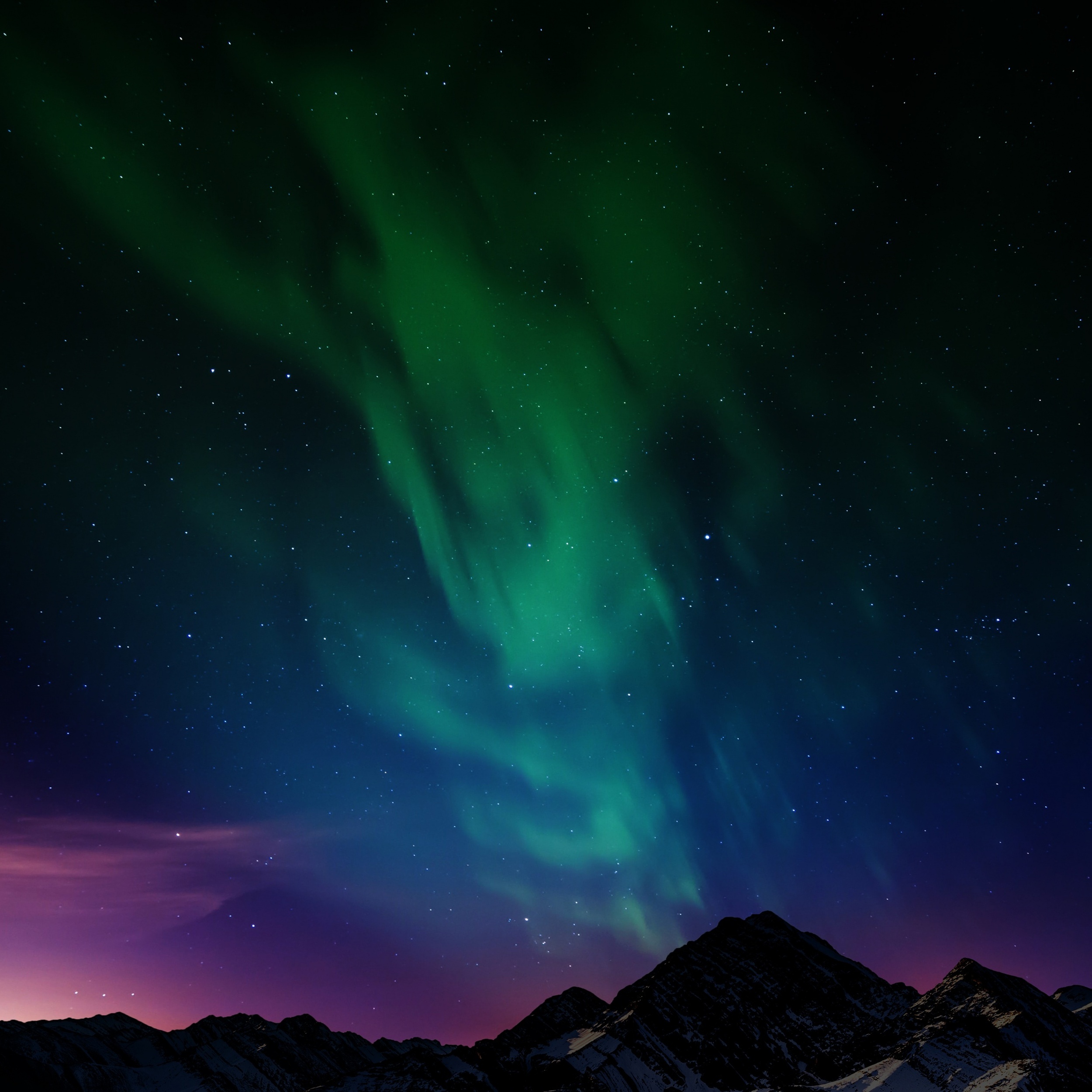 Aurora Borealis Northern Lights Mountain Range Night Time Best Free Wallpaper Background Desktop Picture For Apple IPad Tablets And Android HD High Resolution 4K