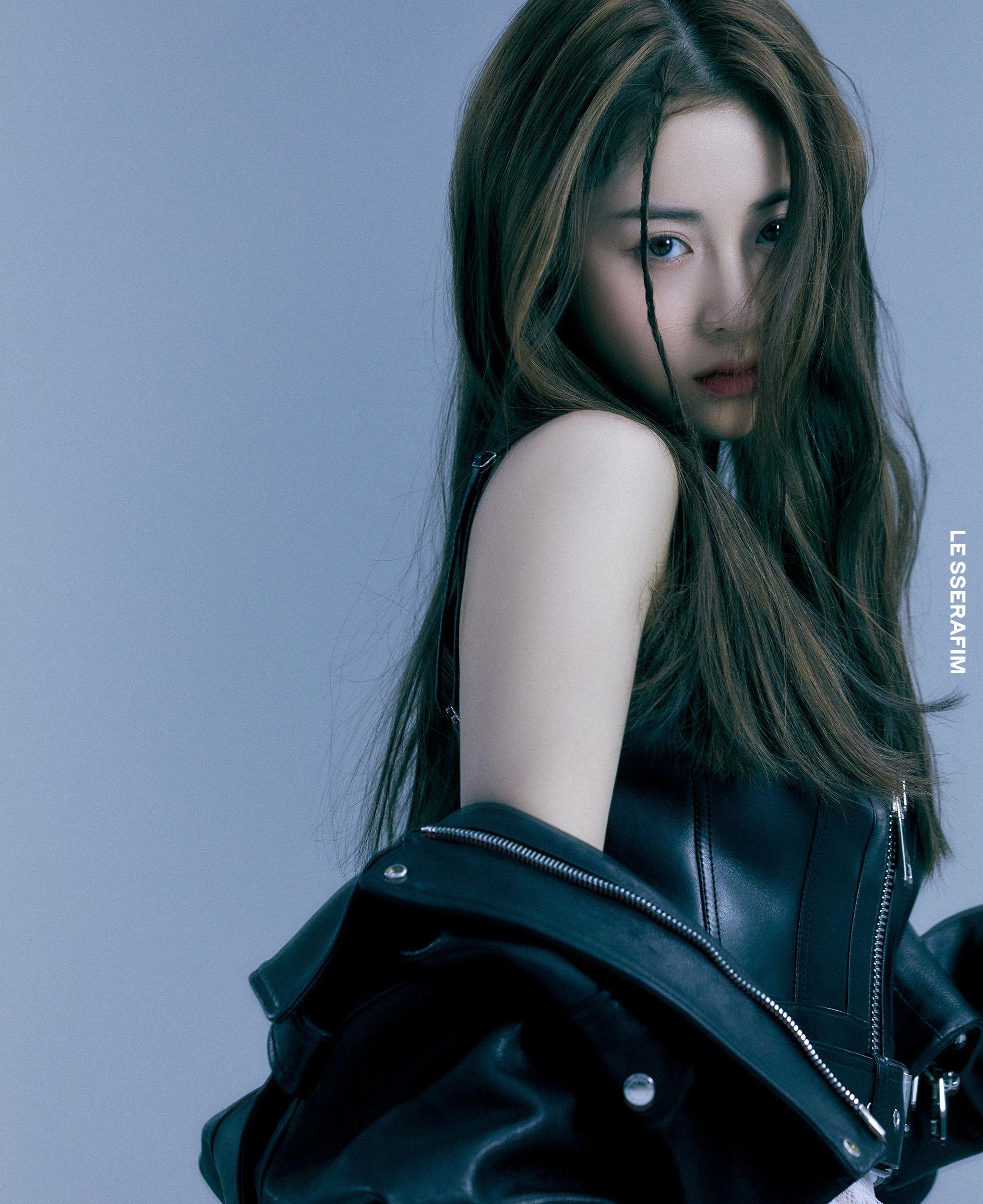 LE SSERAFIM Yunjin (Debut Profile Photo)
