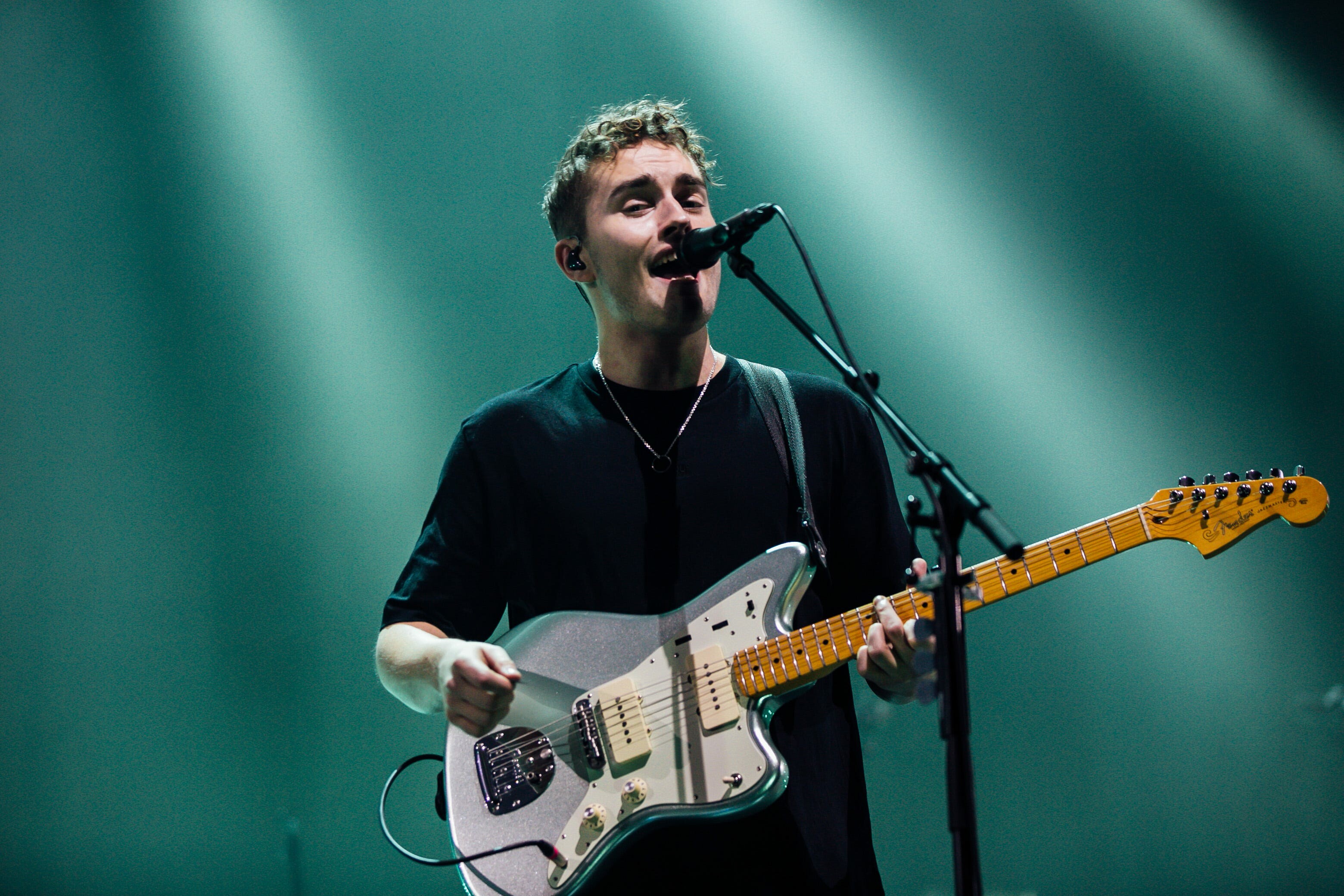Sam Fender Wallpaper