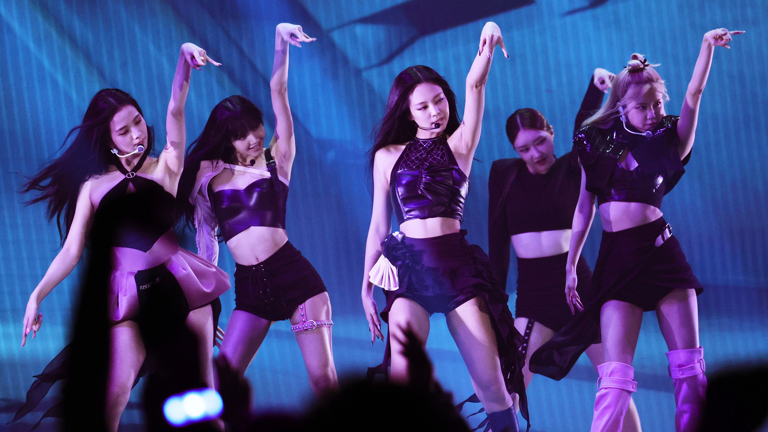 Watch BLACKPINK Perform Their Hit “Pink Venom” at VMAs 2022