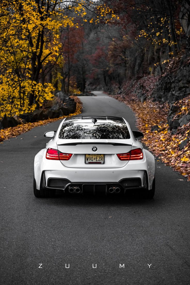 BMW M4 iPhone Wallpaper