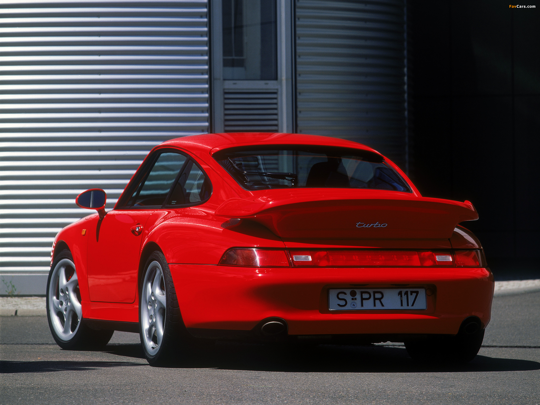 Porsche 911 Turbo 3.6 Coupe 1995–98 image (2048x1536)