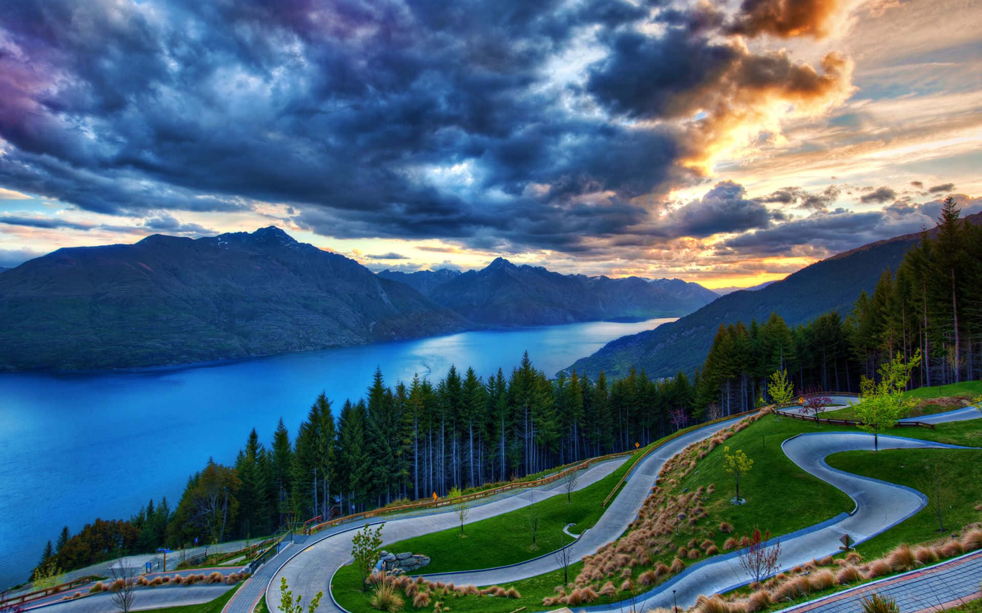 Download Beautiful mountain and lake landscape at sunrise in New Zealand