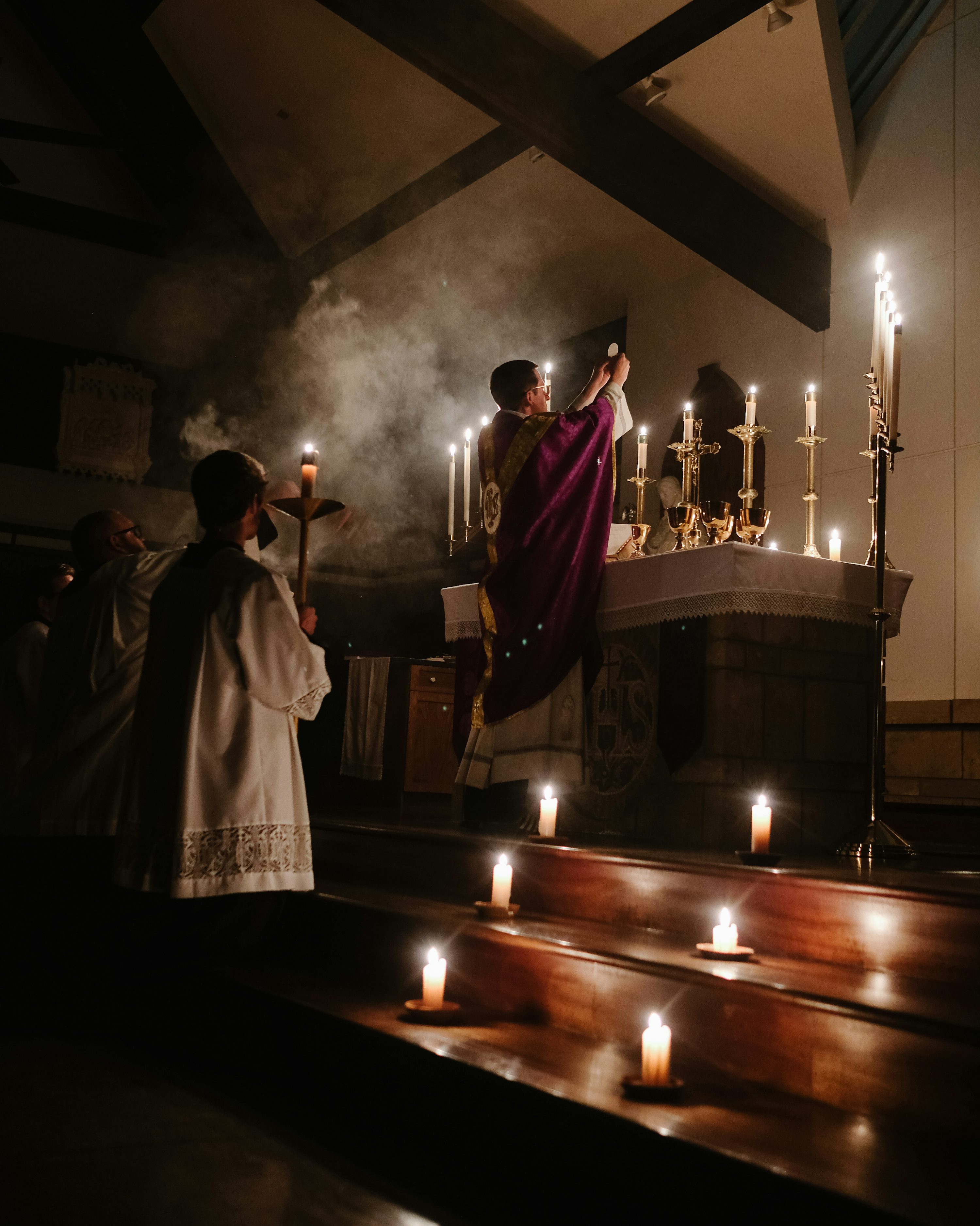 Catholic Mass Picture. Download Free Image