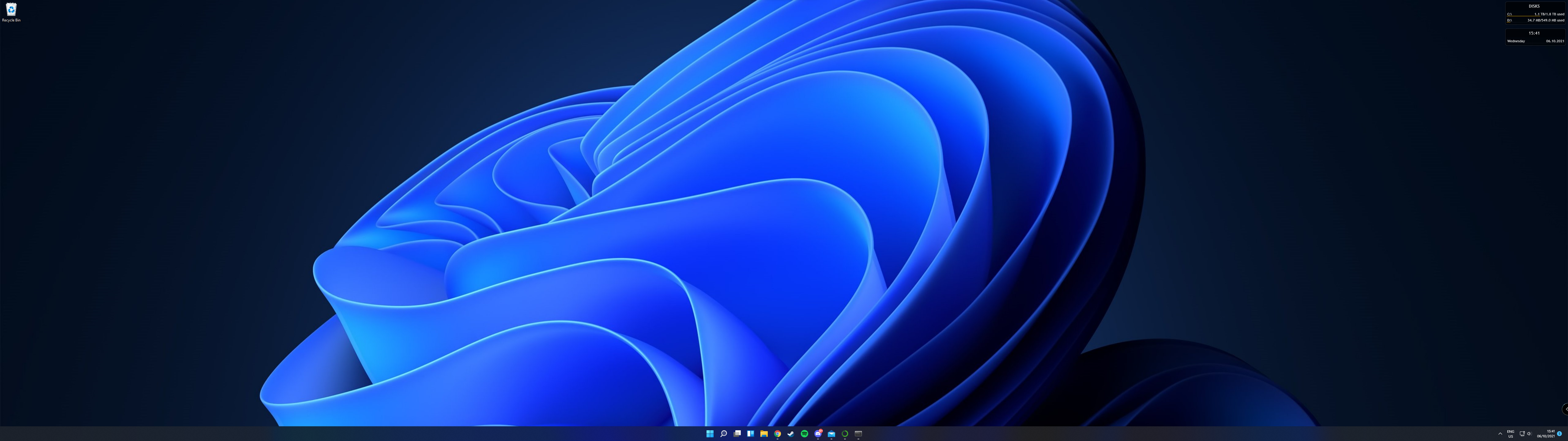 Unfortnately the new windows 11 background max out at 4K (3840 wide) and so appear heavily cropped and blurry at 5120*1440