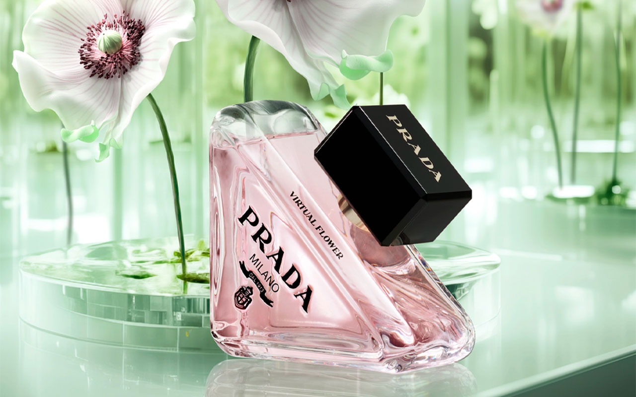 Prada Paradoxe Virtual Flower. TAX FREE Shop