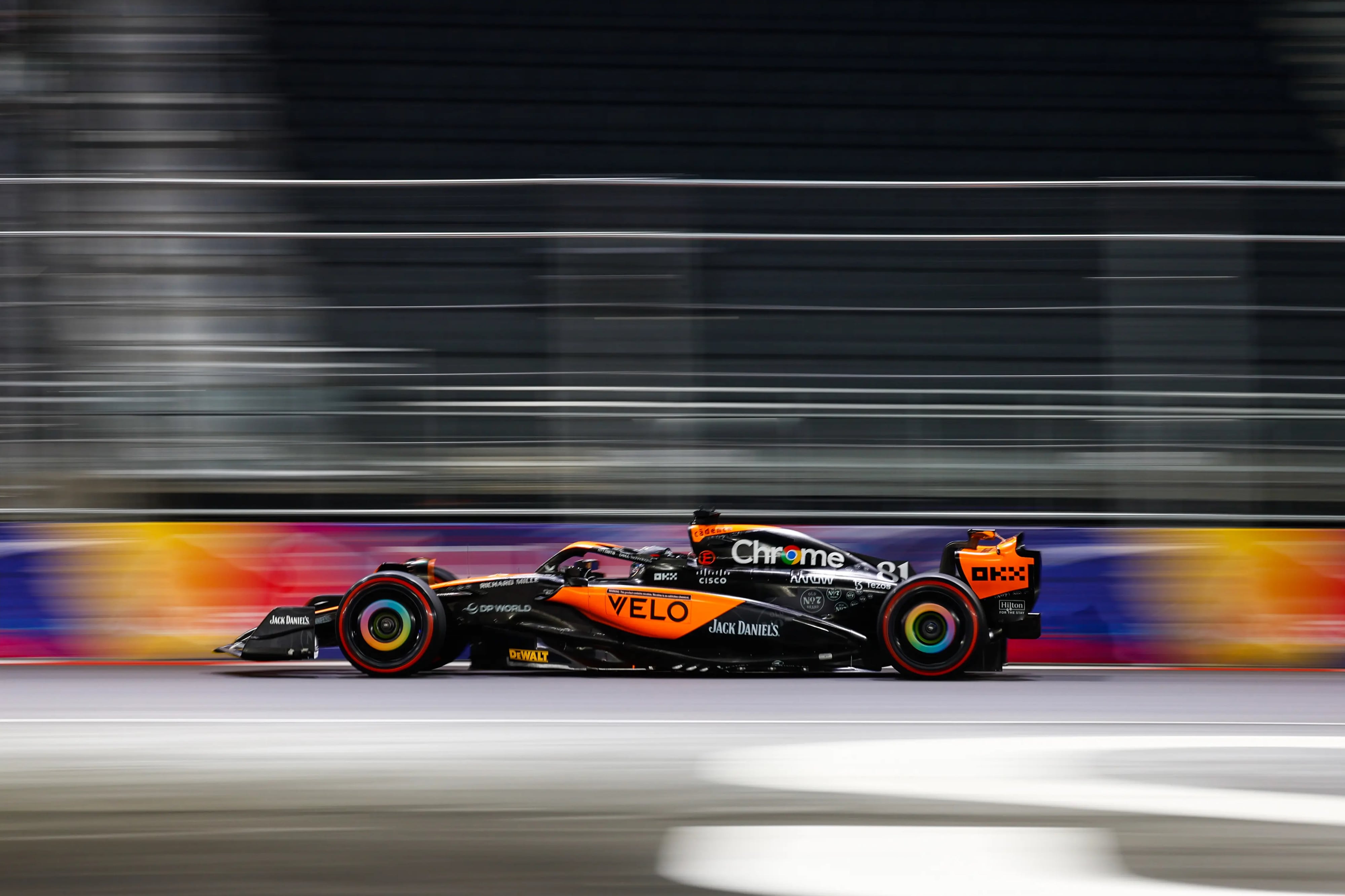 Oscar Piastri (McLaren MCL60), 2nd free practice, 2023 Las Vegas GP [4000x2666]