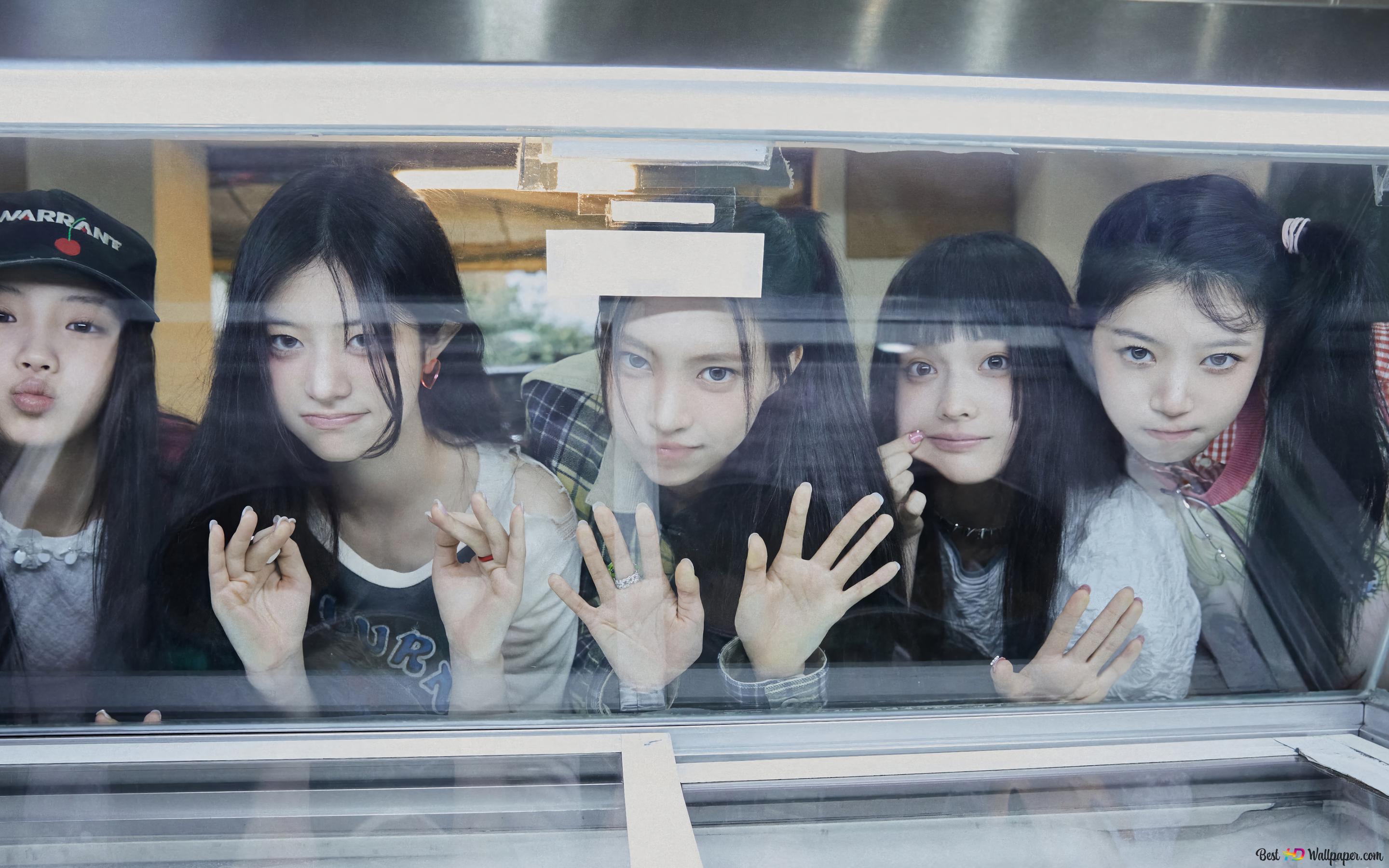 ILLIT (Girls Kpop Group) all members 4K wallpaper download