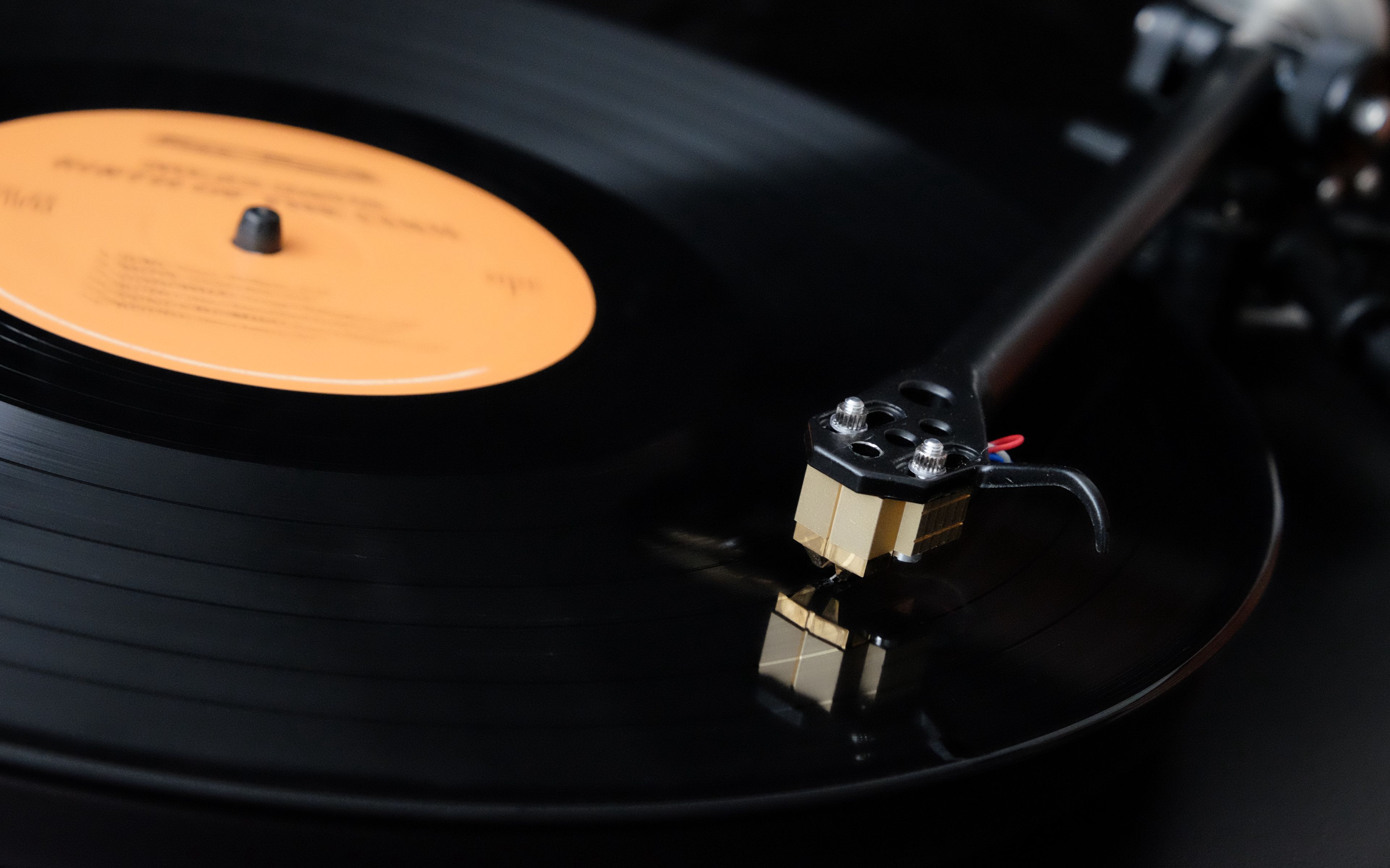 Download wallpaper 3840x2400 vinyl disc, vinyl, record, music, black 4k ultra HD 16:10 HD background