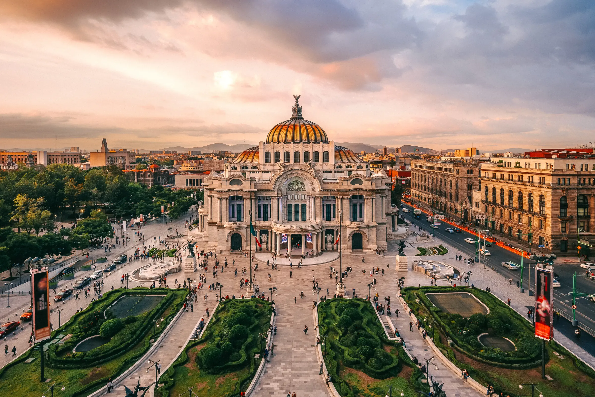 Book a flight Amman City (AMM. MEX)