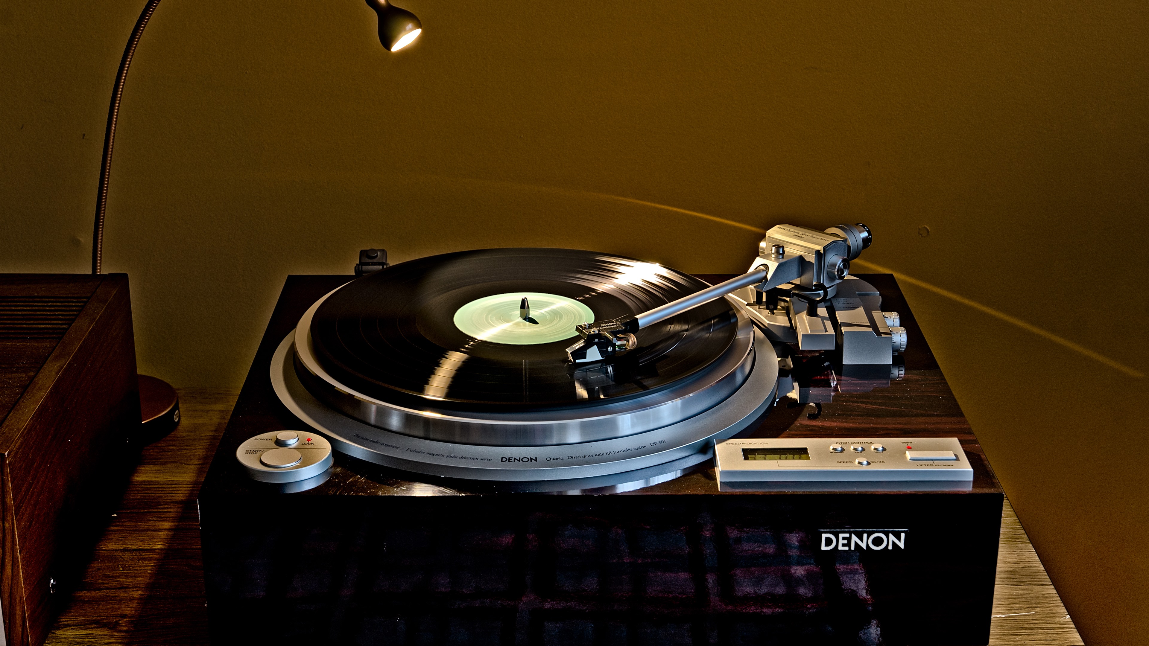 Wallpaper Vinyl player, appliances 3840x2160 UHD 4K Picture, Image