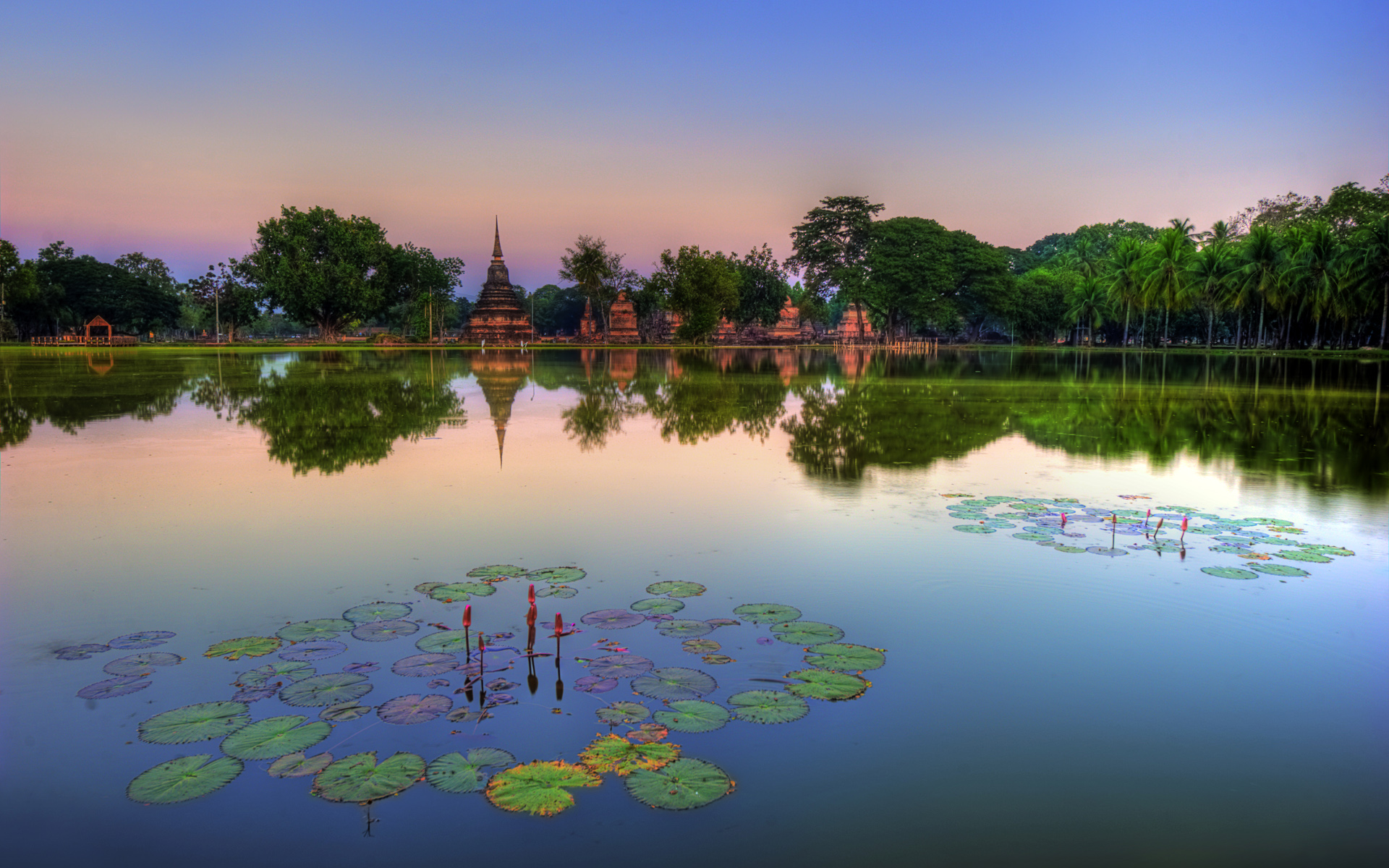 Thailand Serenity: Stunning Park Landscape HD Wallpaper
