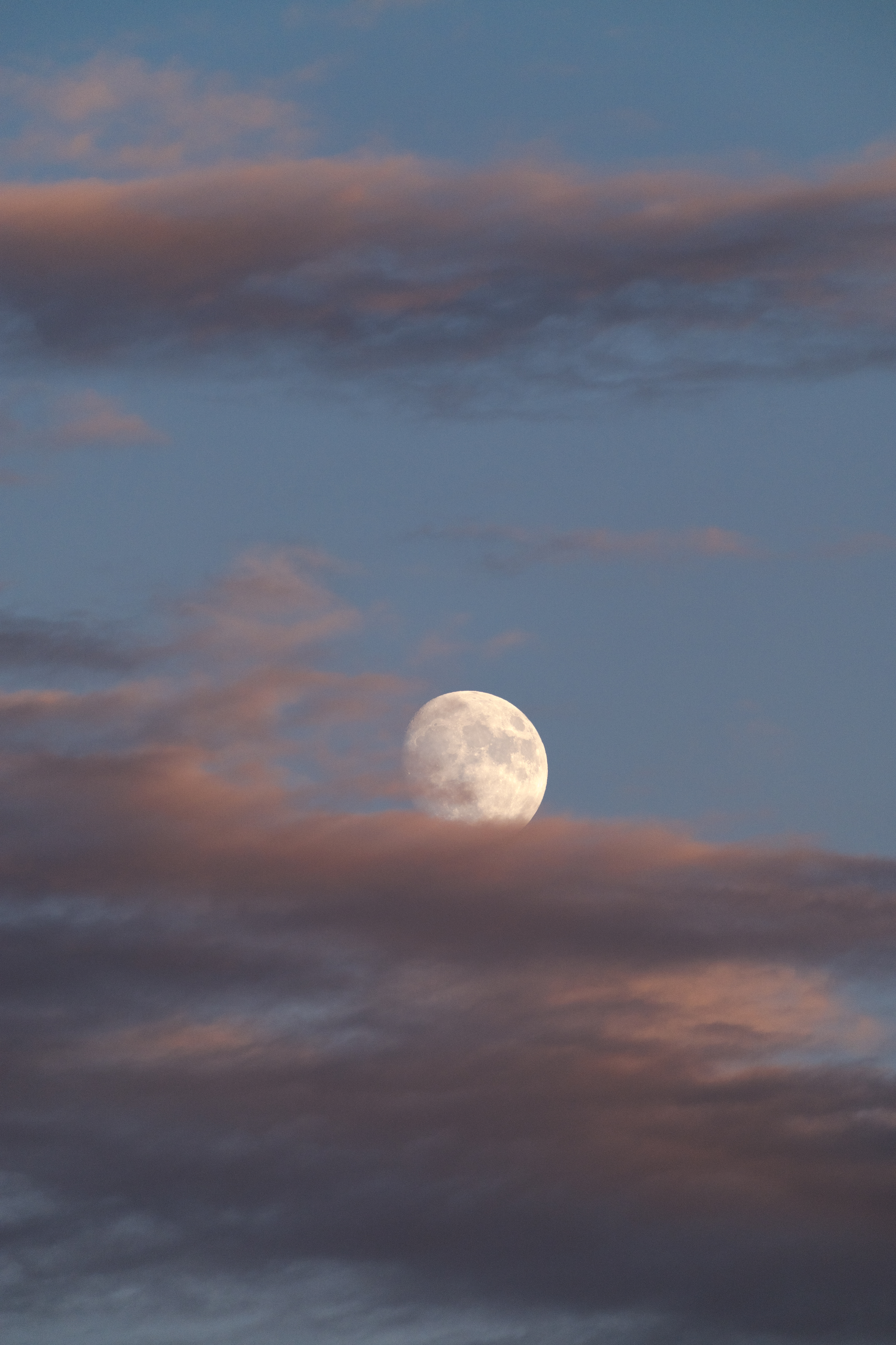 Full moon wallpaper for iPhone, iPad