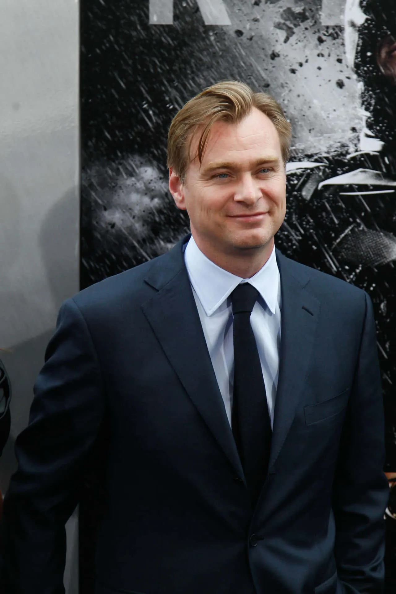 Download Christopher Nolan Visionary Filmmaker Wallpaper