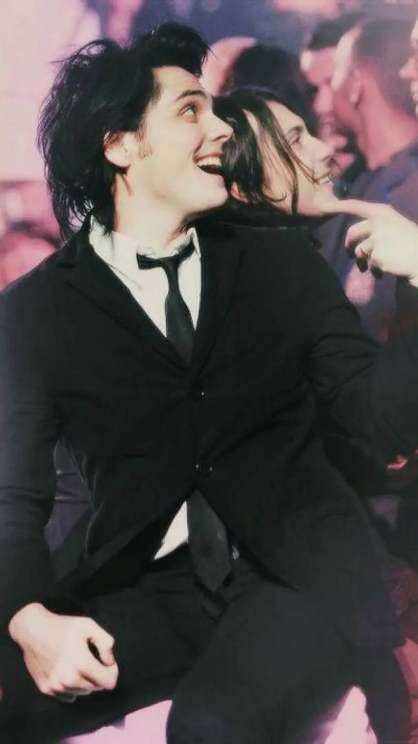 Gerard way HD phone wallpaper