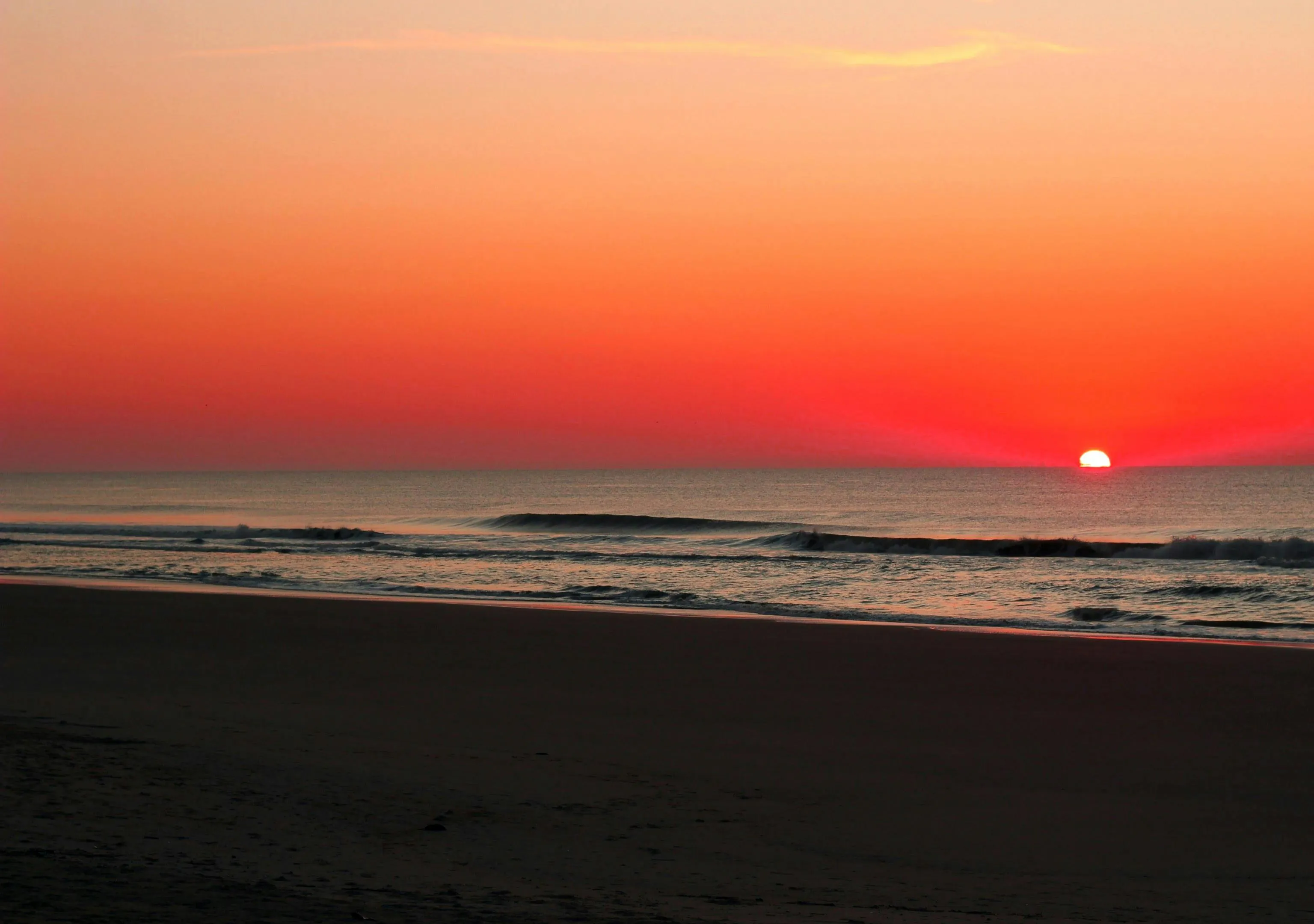 Red, Clear Sky over Beach at Sunset · Free