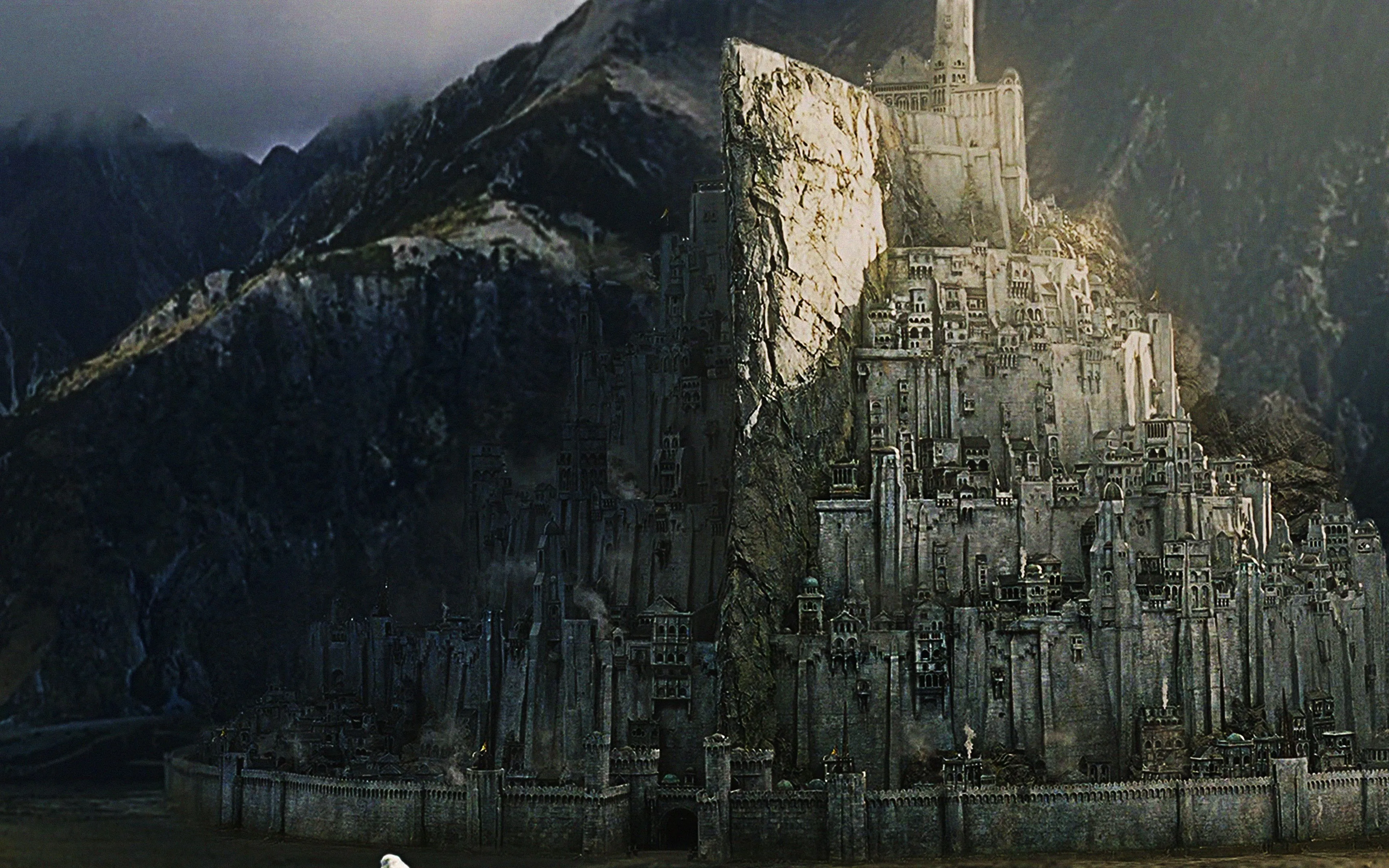 King Arthur, Dracula, Selene, Ahmanet, Maleficent, and Queen Ravenna vs Battle of Minas Tirith Can they win?!