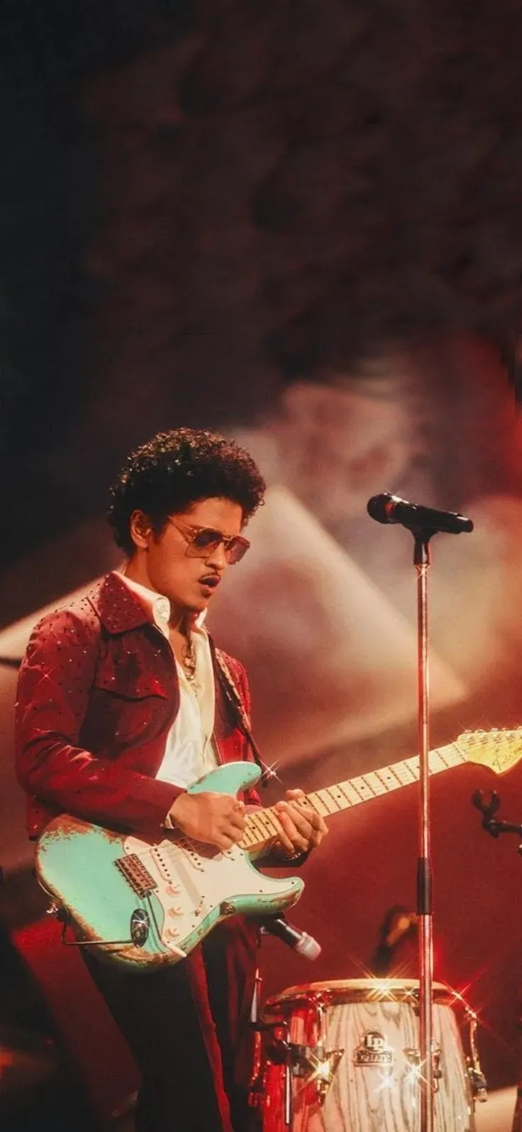 Bruno Mars. Bruno mars concert, Mars wallpaper, Bruno mars