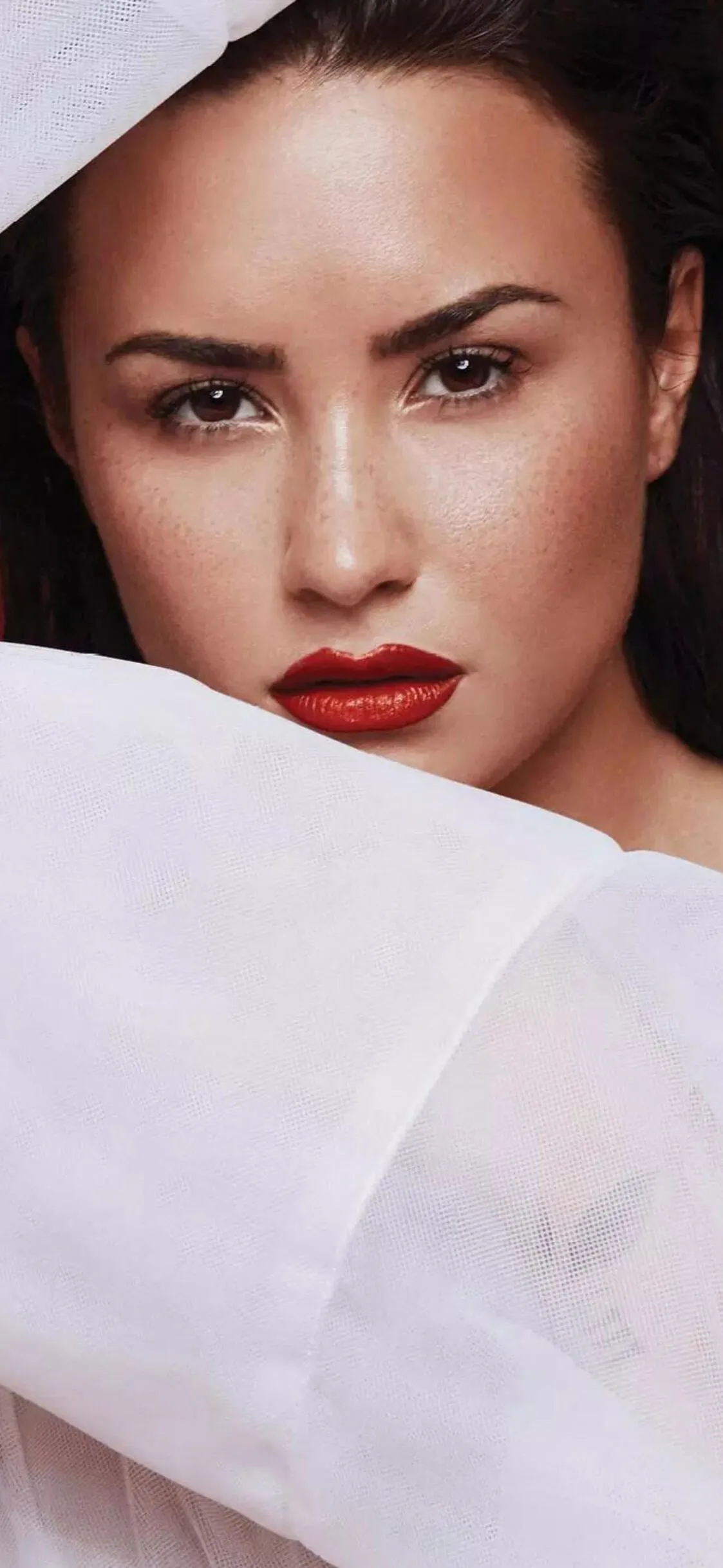 Wallpaper Demi Lovato celebrity girls 1125x2436 iPhone XS from godlike image and screensavers
