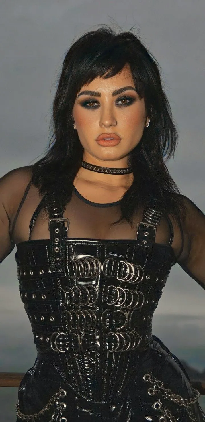 Demi Lovato Wallpaper, HD Background on WallpaperBat