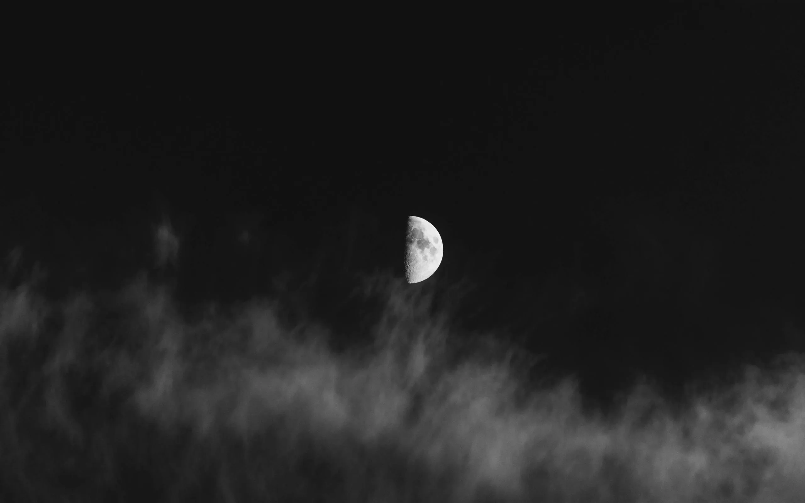 Night of the living bed MacBook Air Wallpaper Download