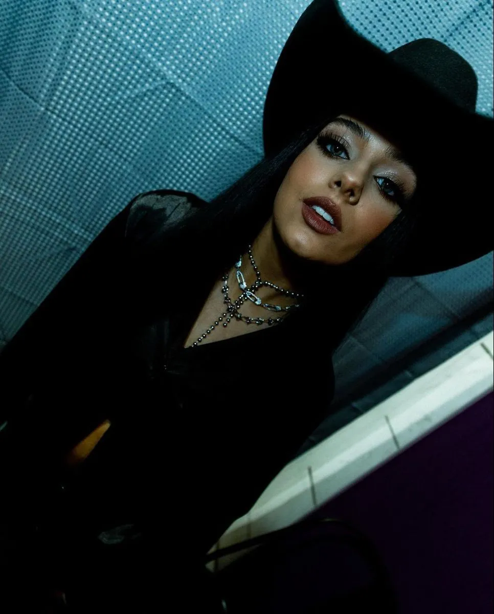 Jessie ideas. jessie, female artists, teen wallpaper