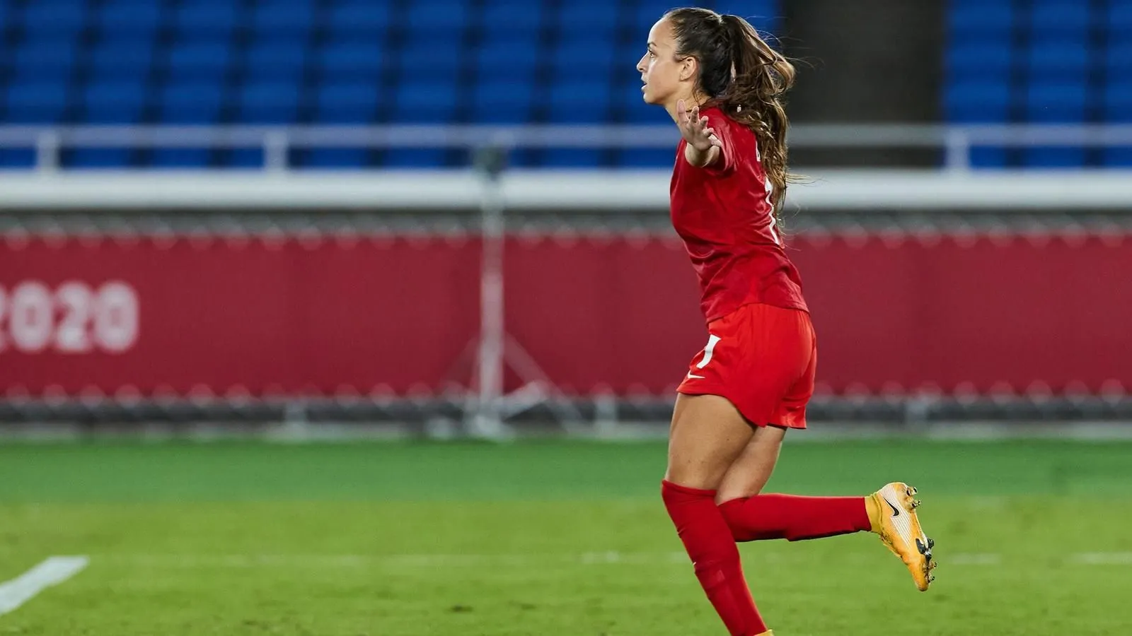 Soccer's Julia Grosso hits decisive PK as Canada wins gold at Tokyo Olympics of Texas Athletics