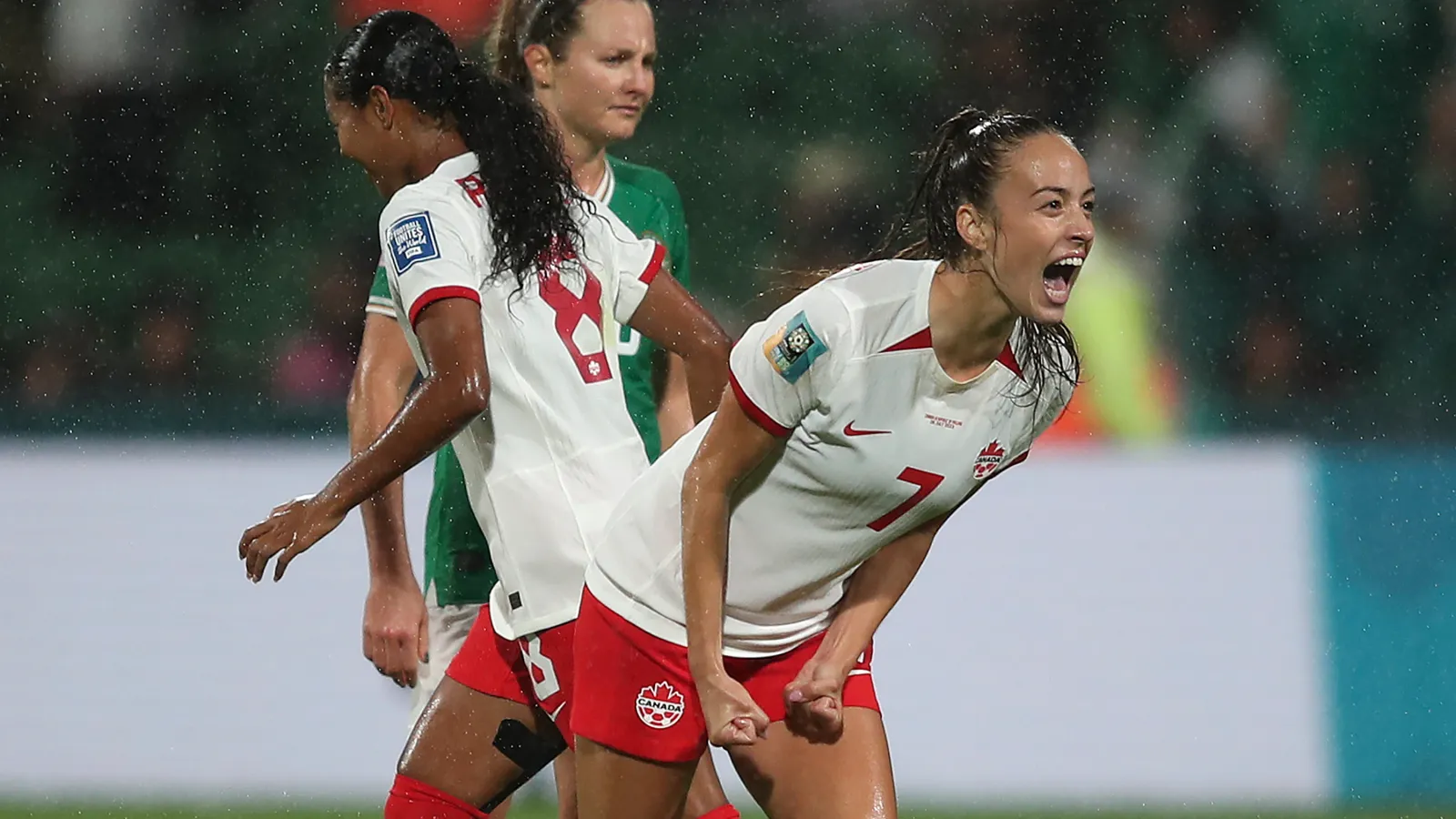 Julia Grosso: Chicago Red Stars Sign Canadian Star To 3 Year Deal