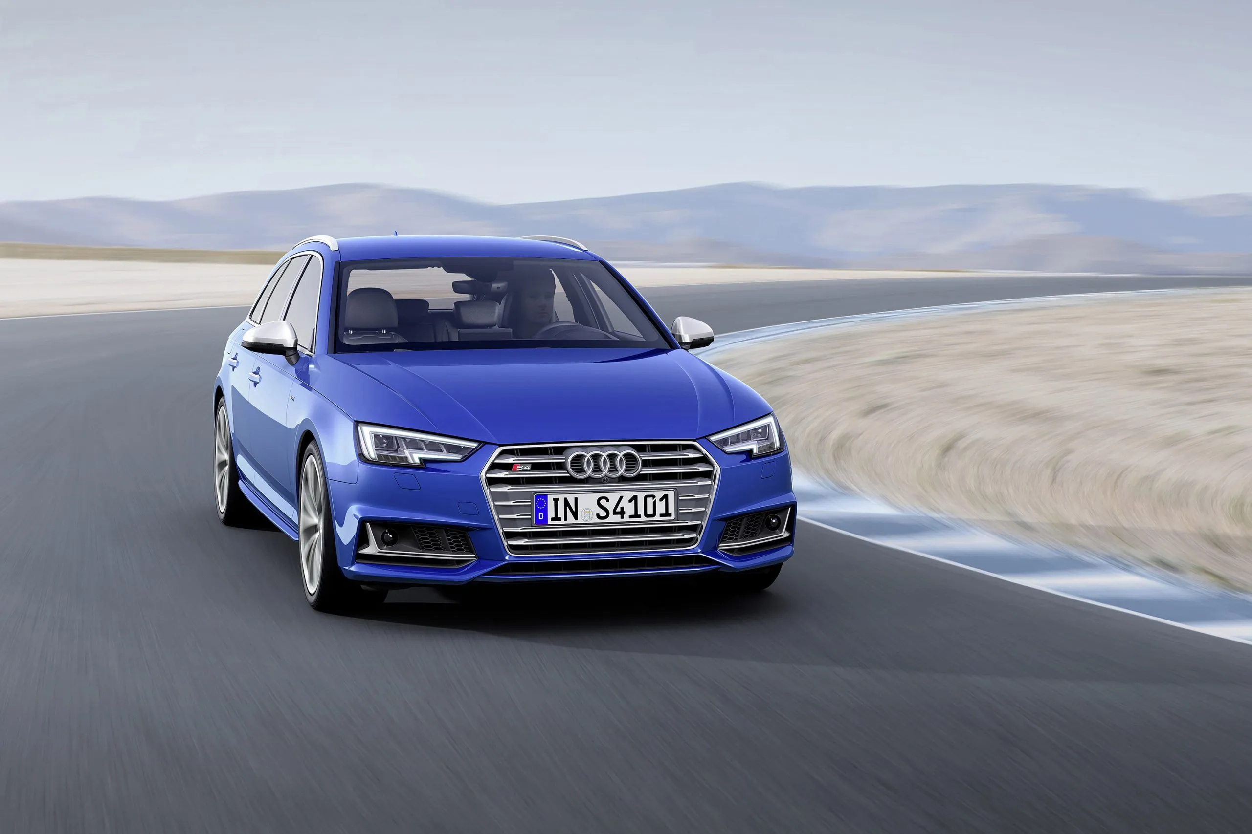 Audi S4 Avant Wallpaper