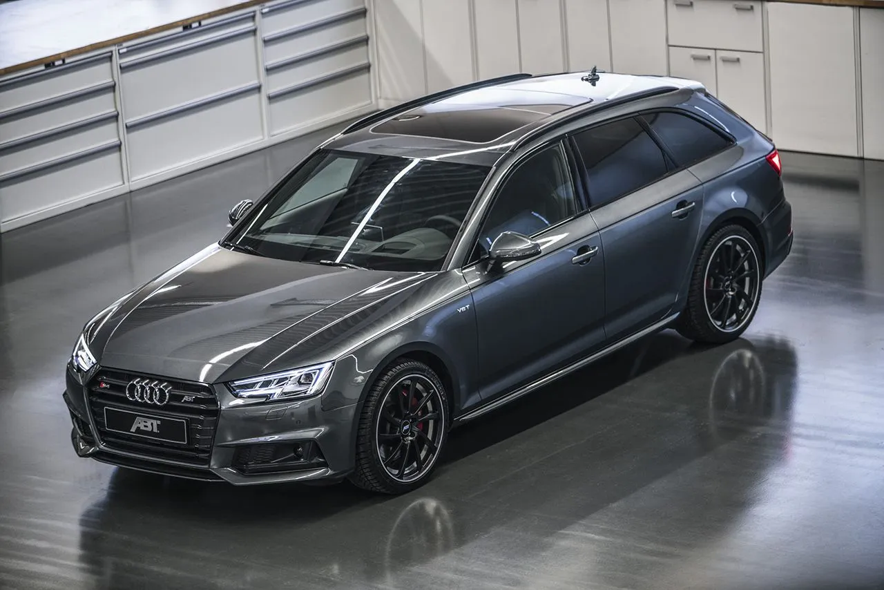 HP and 550 Nm whet the appetite in the Audi S4 Avant