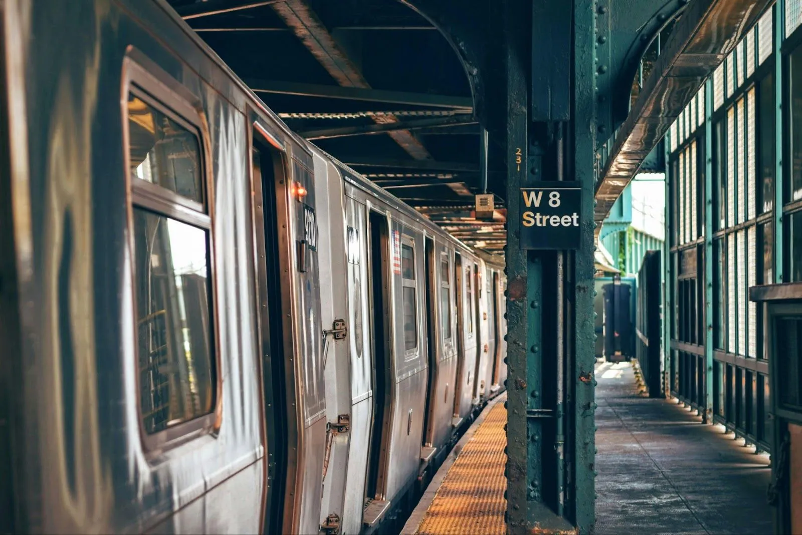 Things you didn't know about the New York underground Travel & More